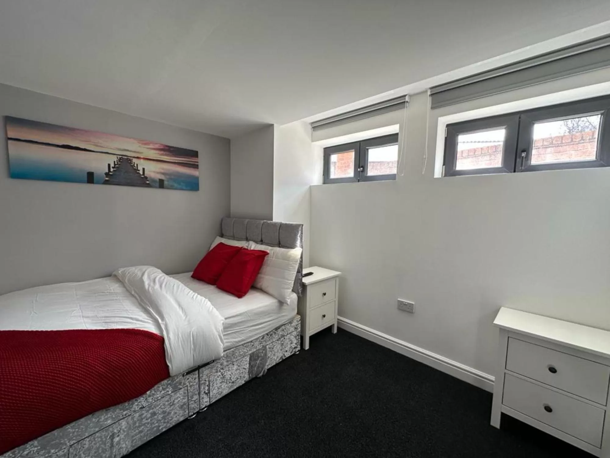 Bed in The Fishpond - Premier Nottingham Studios