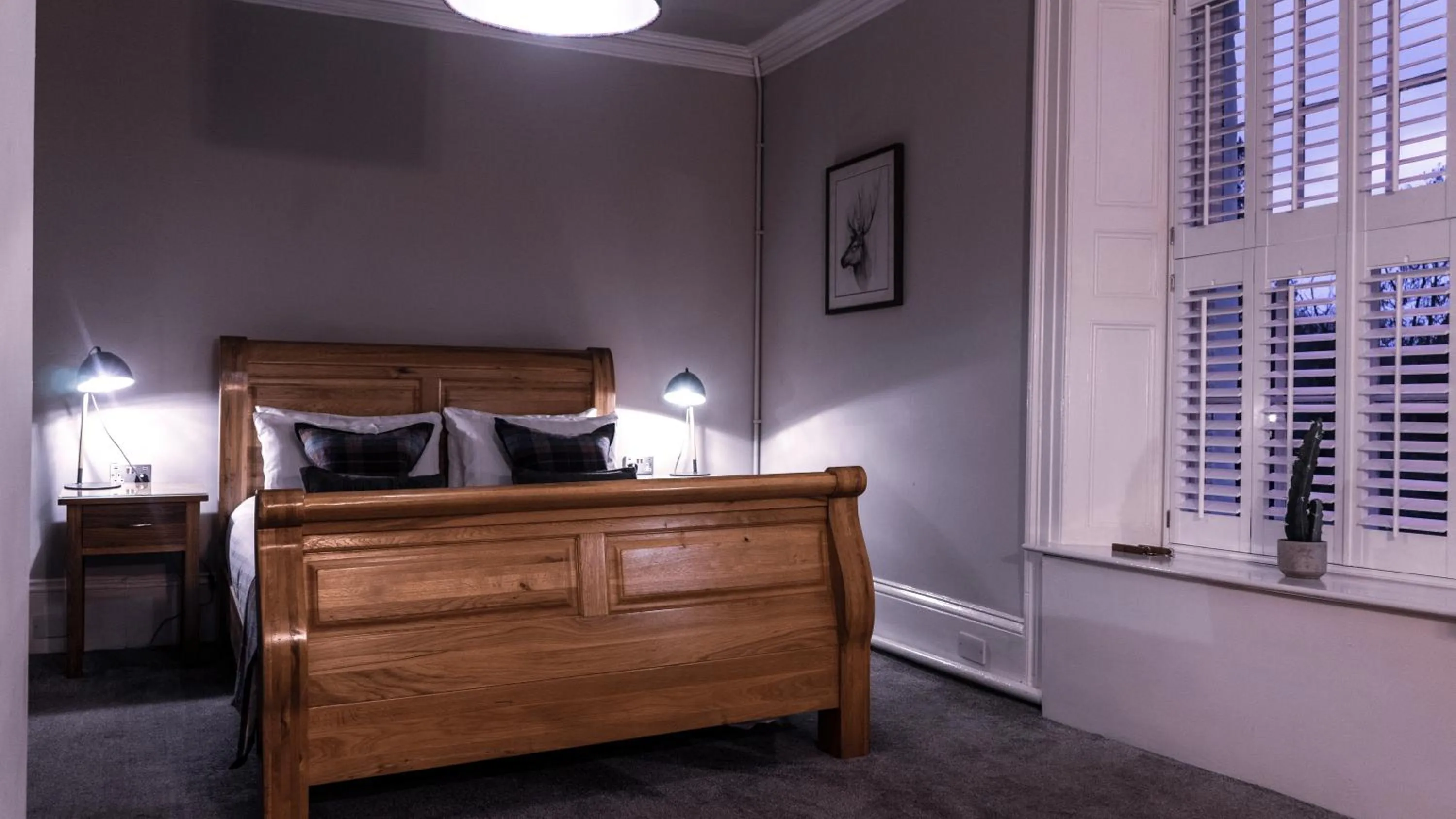 Bed in Tweedies Bar and Lodge