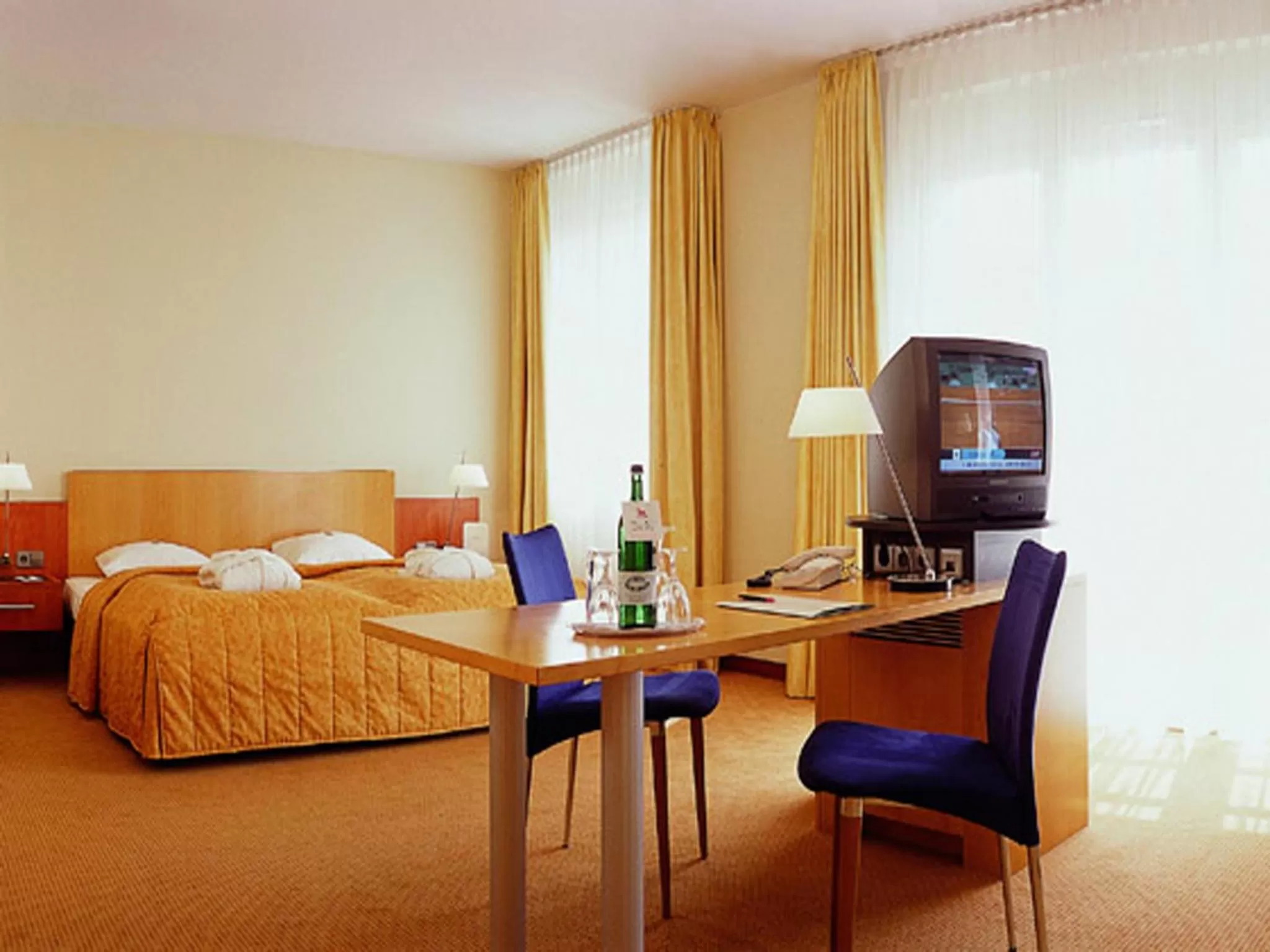 Bedroom, Bed in Mercure Hotel & Residenz Berlin Checkpoint Charlie