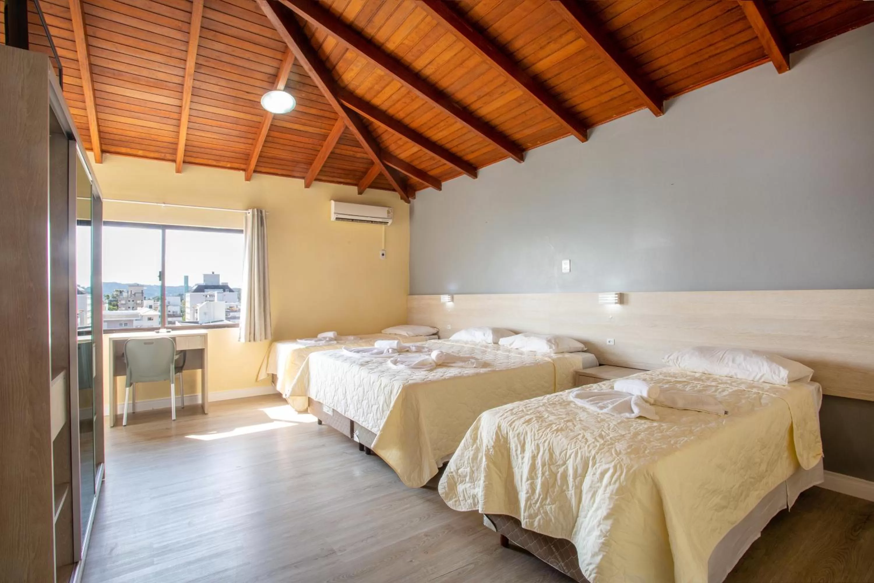 Bed in Hotel Vila Mar