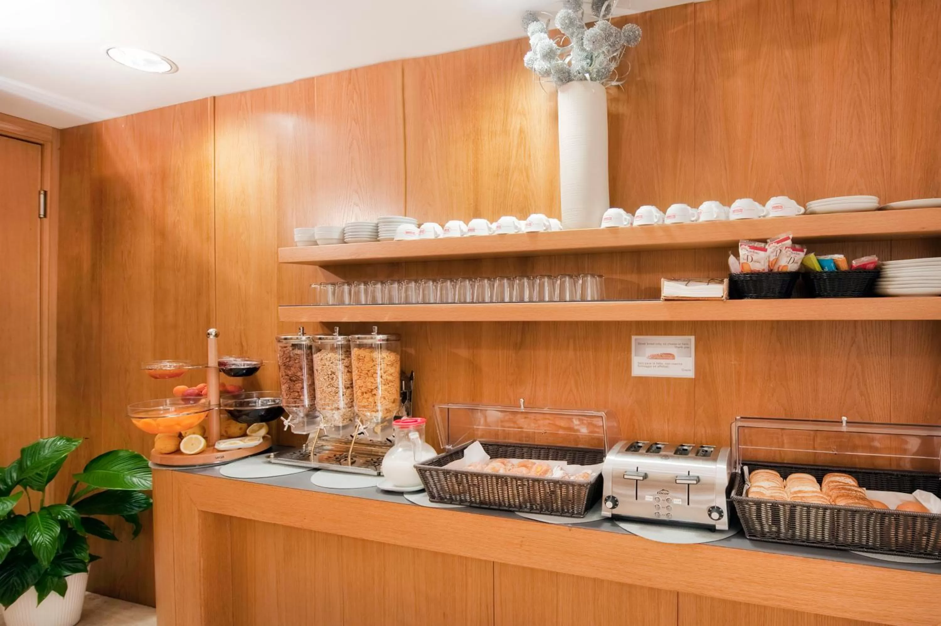 Restaurant/places to eat in Best Western Ars Hotel