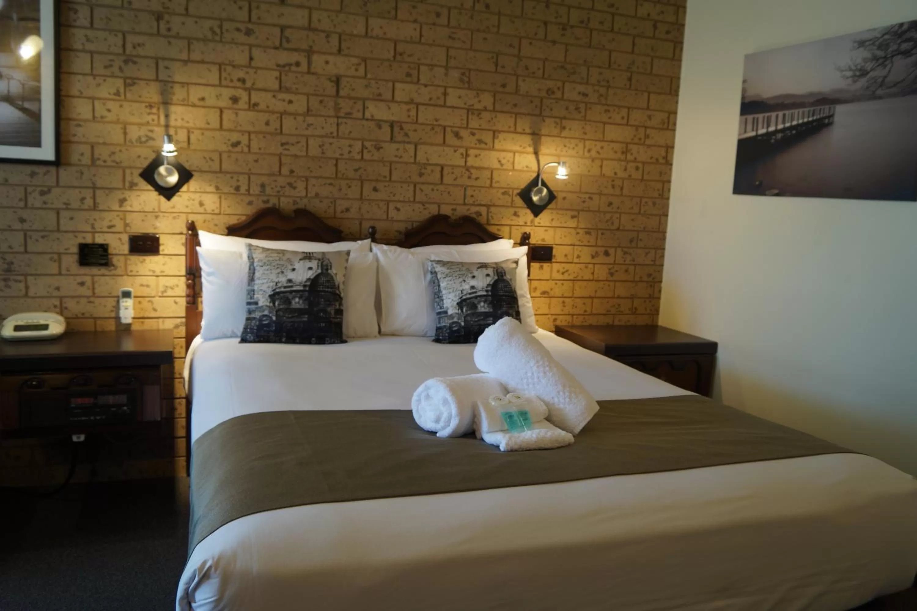 Bed in Belltower Motor Inn