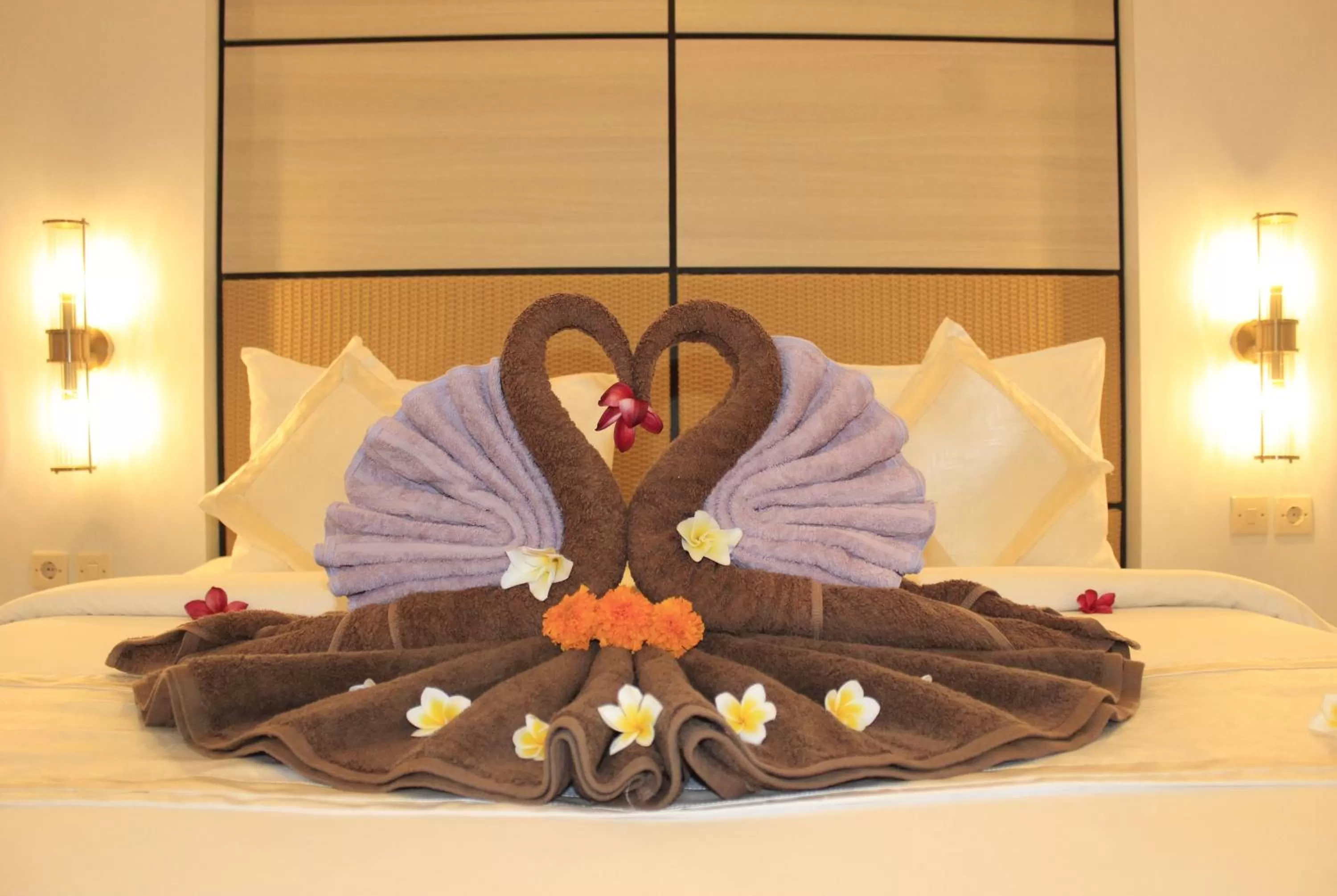 Bed in SUITE OCEAN BLUE