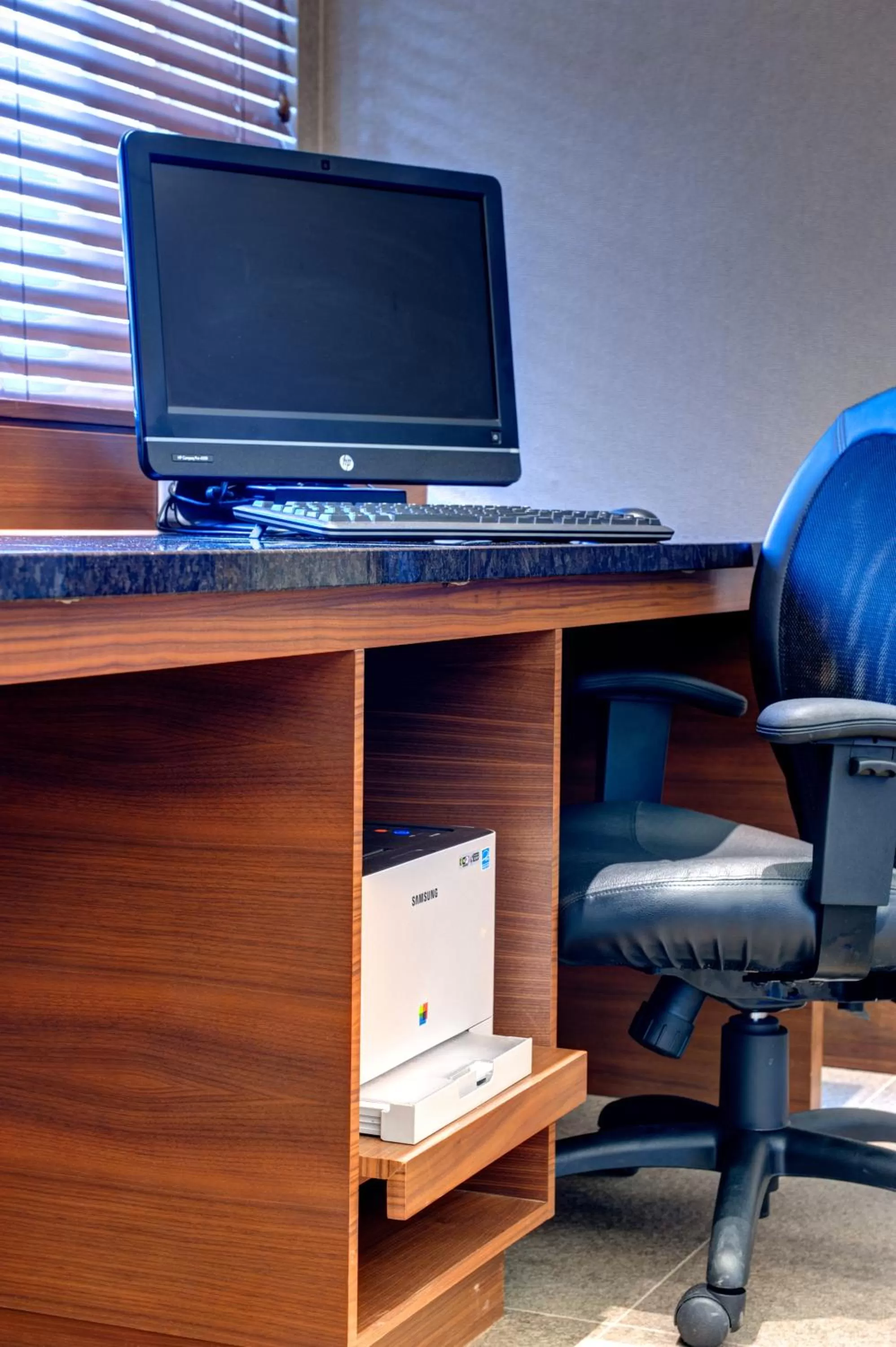 Business facilities in Radisson Hotel & Suites Fort McMurray