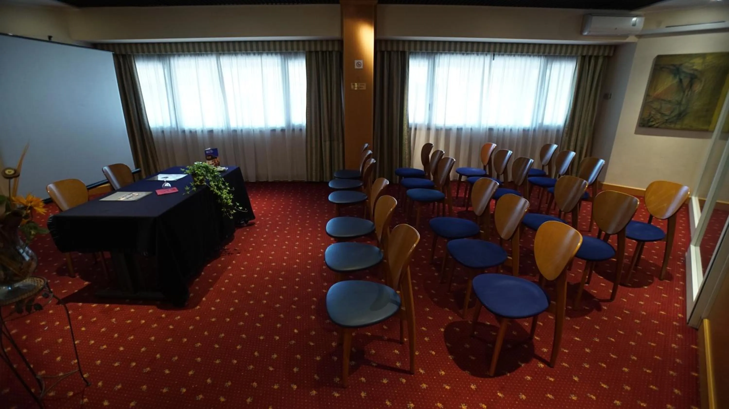 Meeting/conference room in Classic Hotel Tulipano