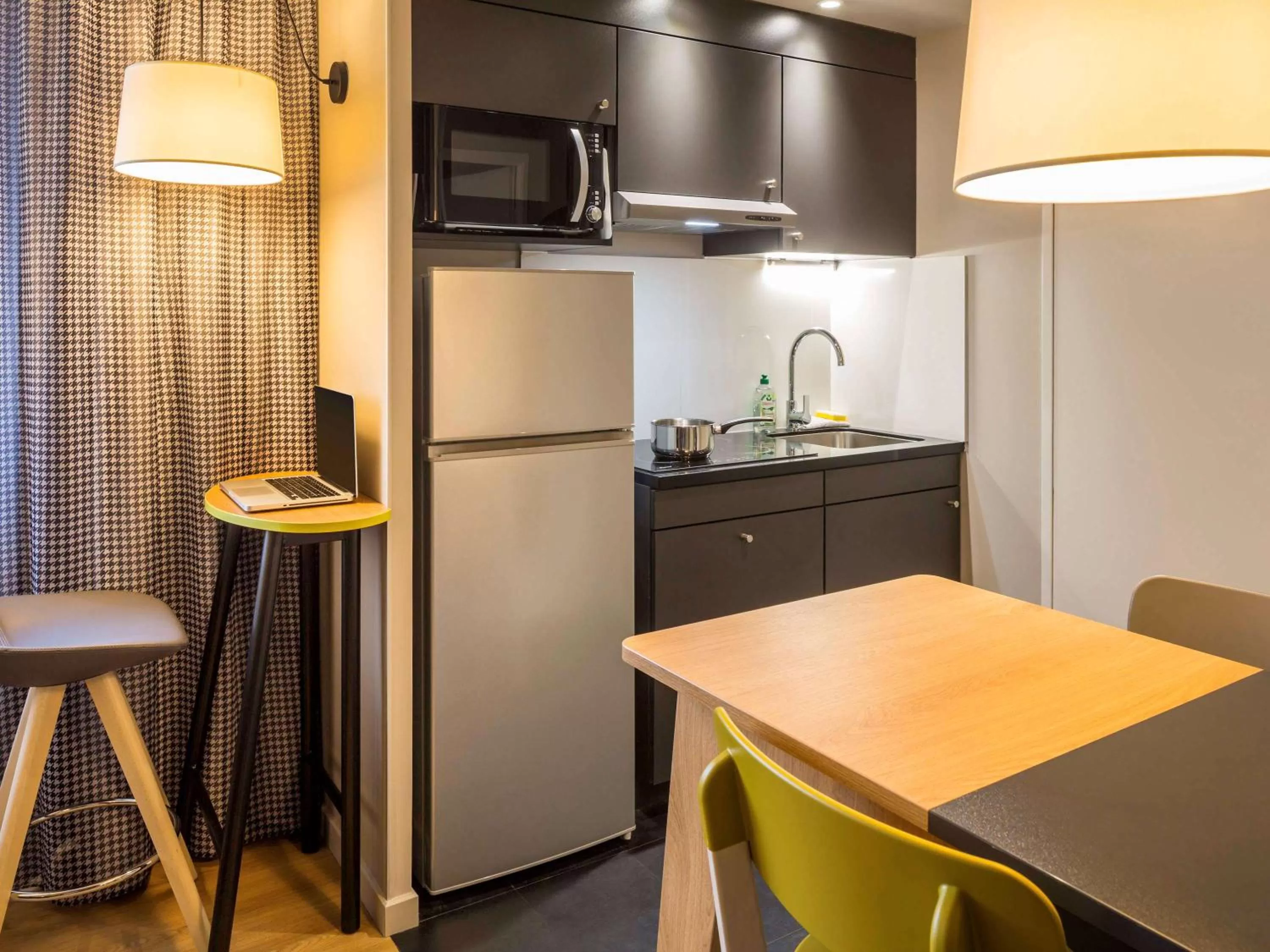 Photo of the whole room in Aparthotel Adagio access Montpellier Centre