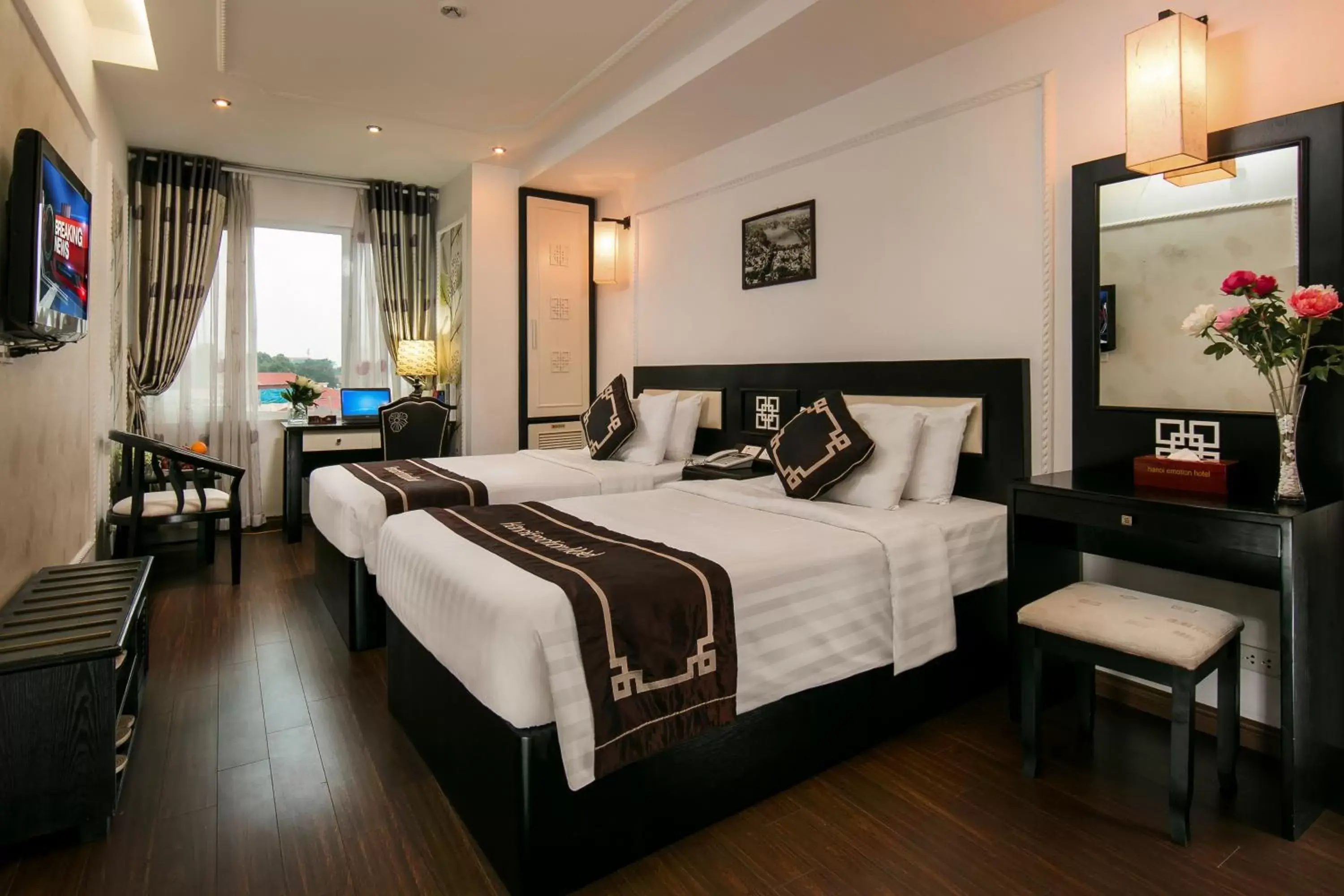 Superior Twin Room in Hanoi Emotion Hotel Superior Twin Room in Hanoi Emotion Hotel