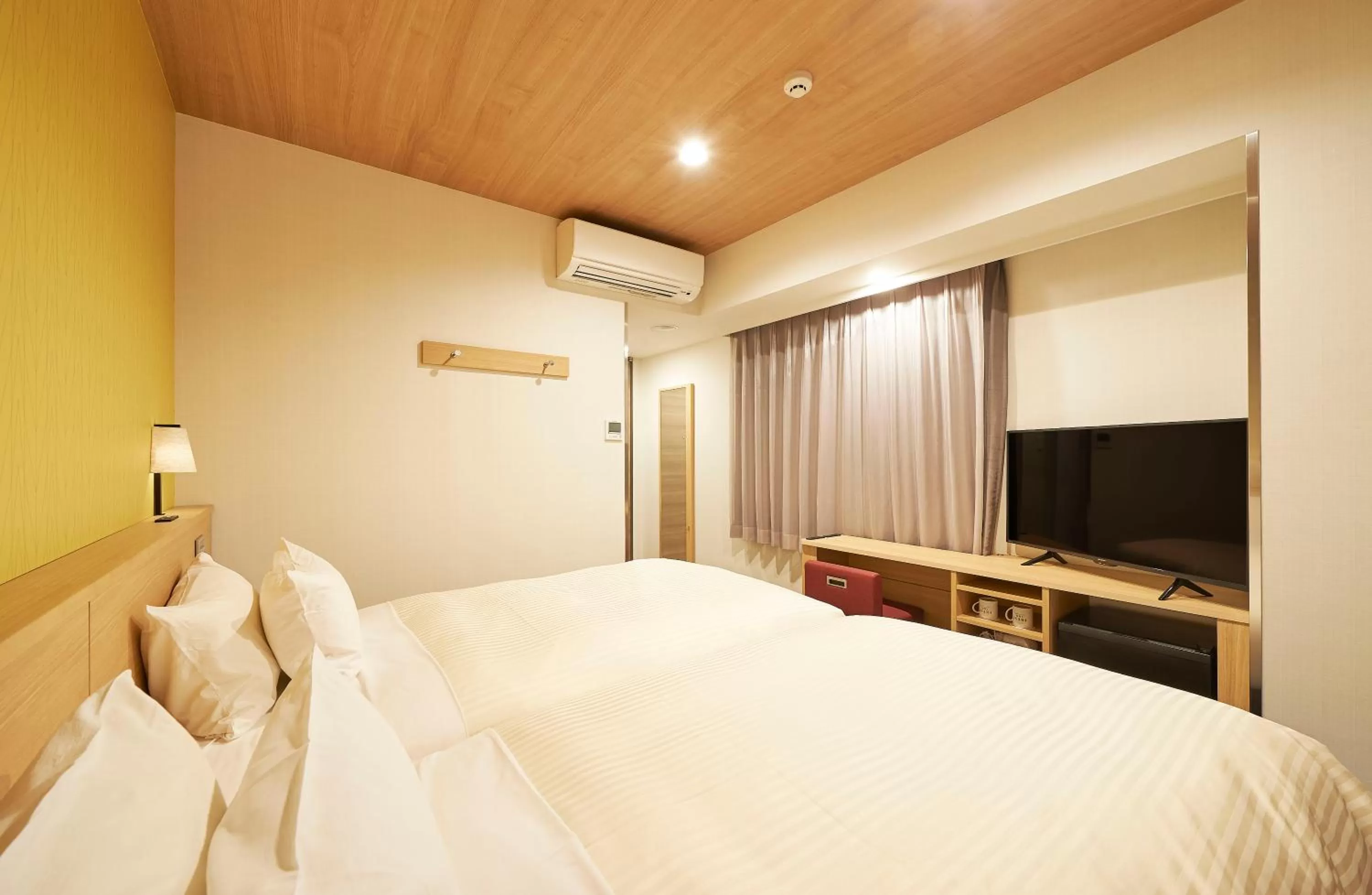 Photo of the whole room, Bed in Sotetsu Fresa Inn Tokyo Tamachi