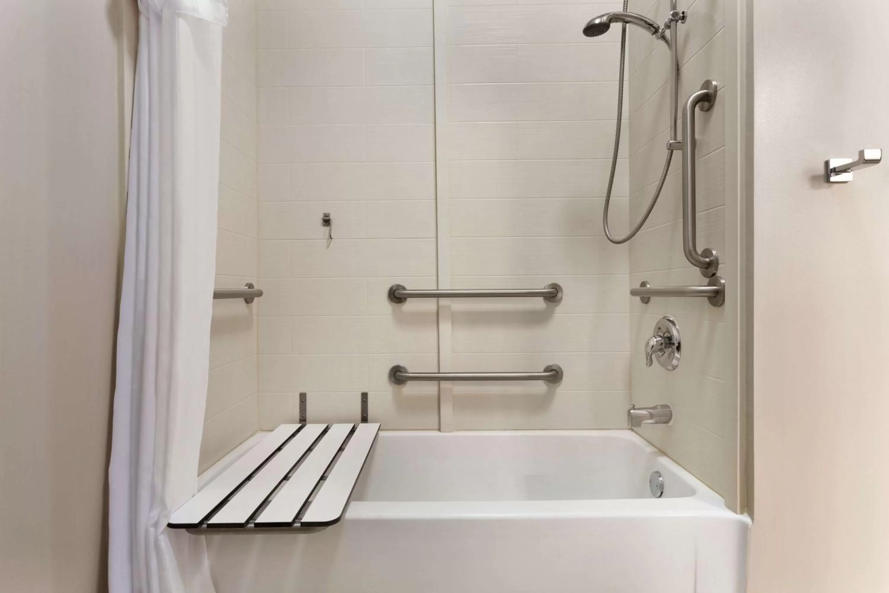 Bathroom in Homewood Suites by Hilton Columbus-Dublin