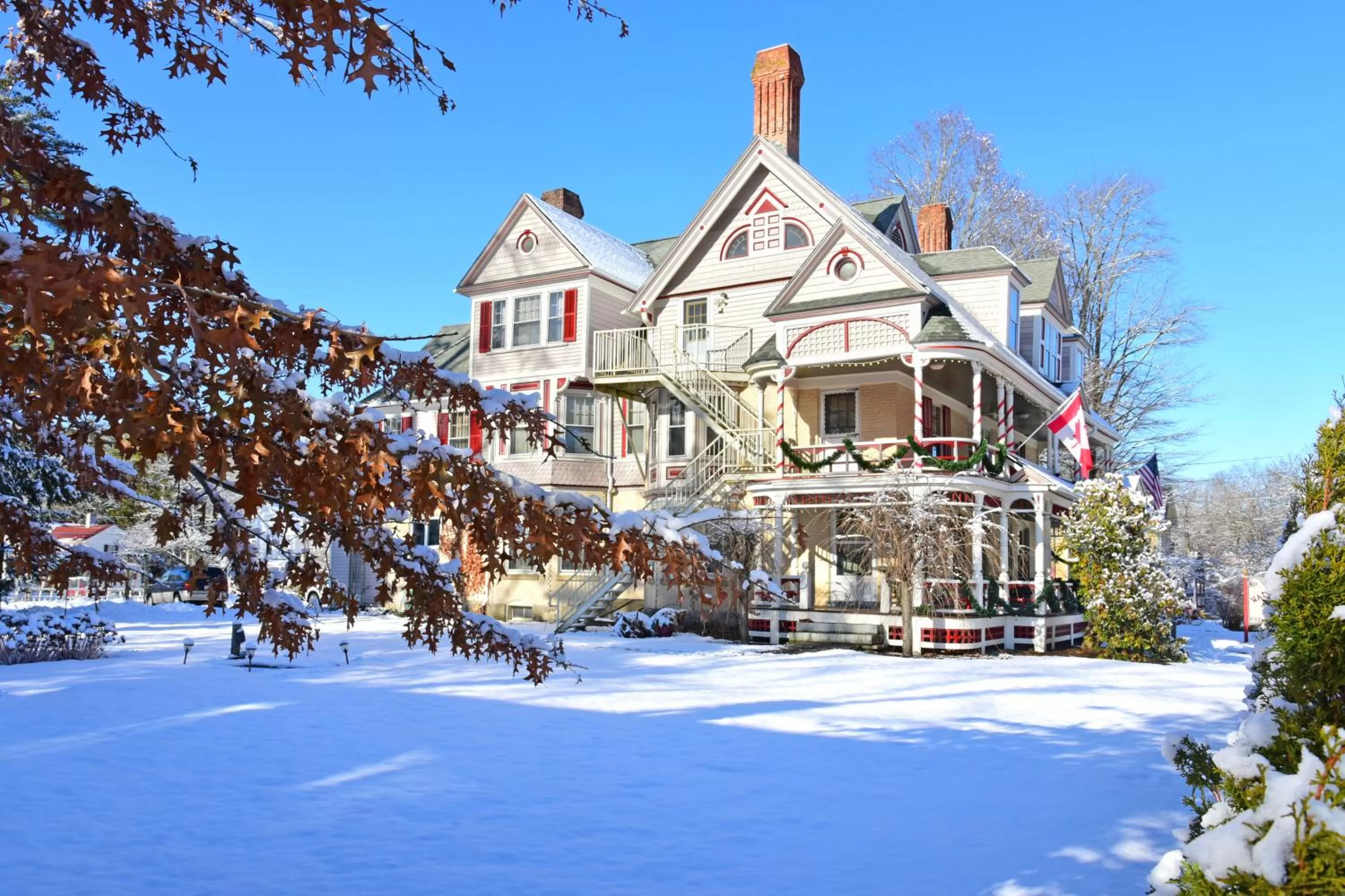 Property building in Wainwright Inn