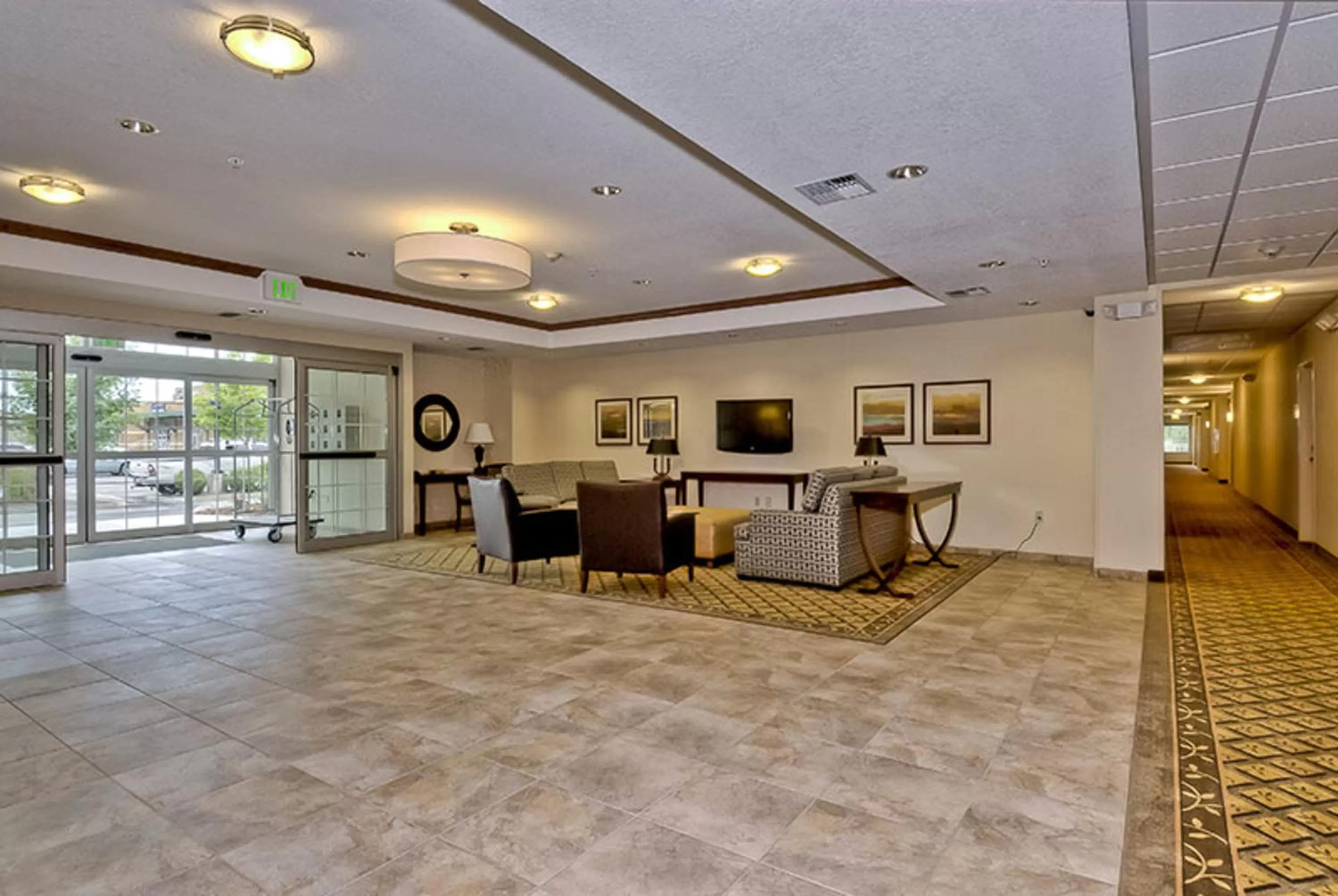 Property building in Candlewood Suites Burlington by IHG