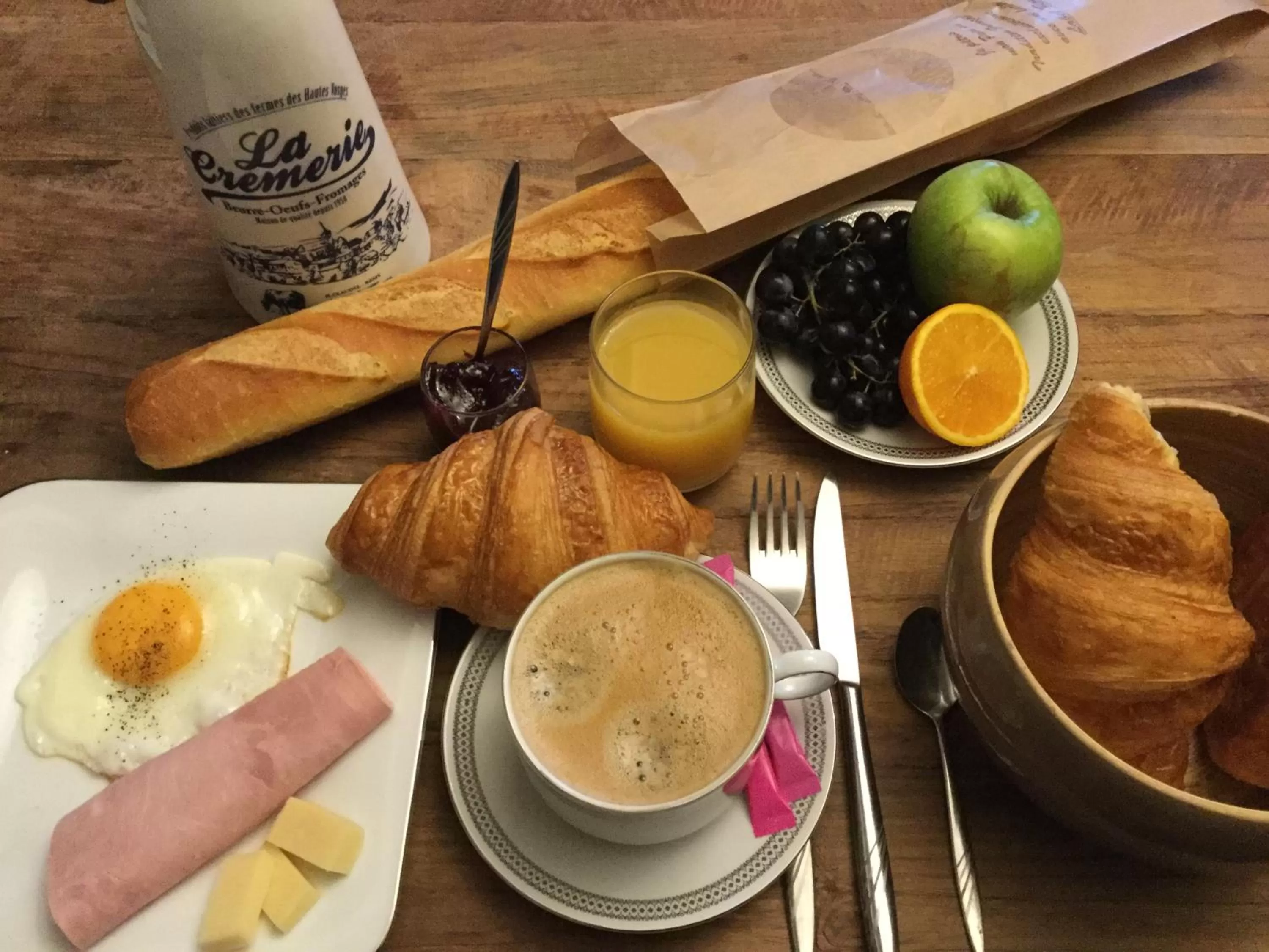 Breakfast in Auberge de Keranden