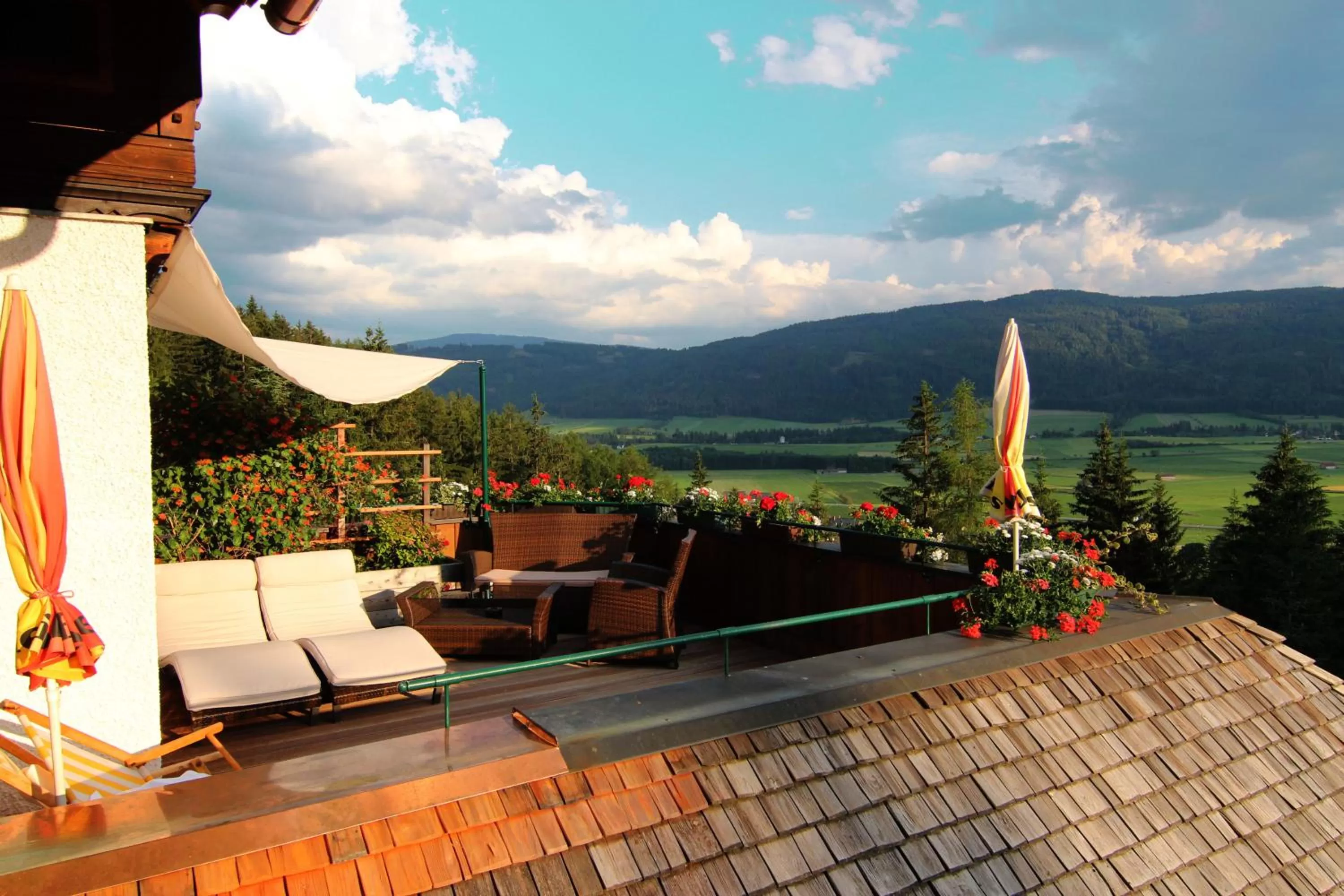 Balcony/Terrace, Mountain View in Hotel Häuserl im Wald