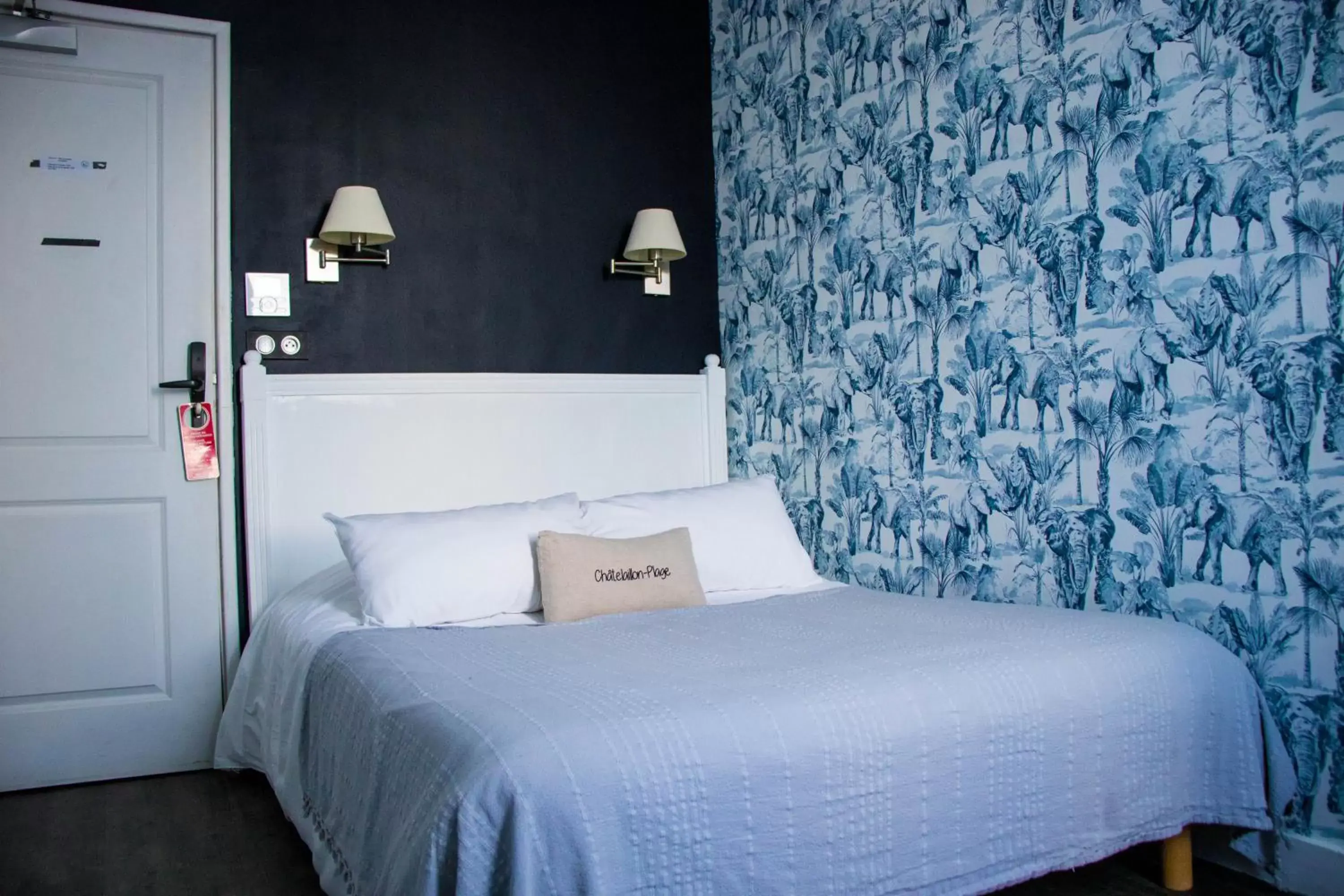 Double Room with Sea View in Hôtel Restaurant L'Atelier des Cousins Double Room with Sea View in Hôtel Restaurant L'Atelier des Cousins