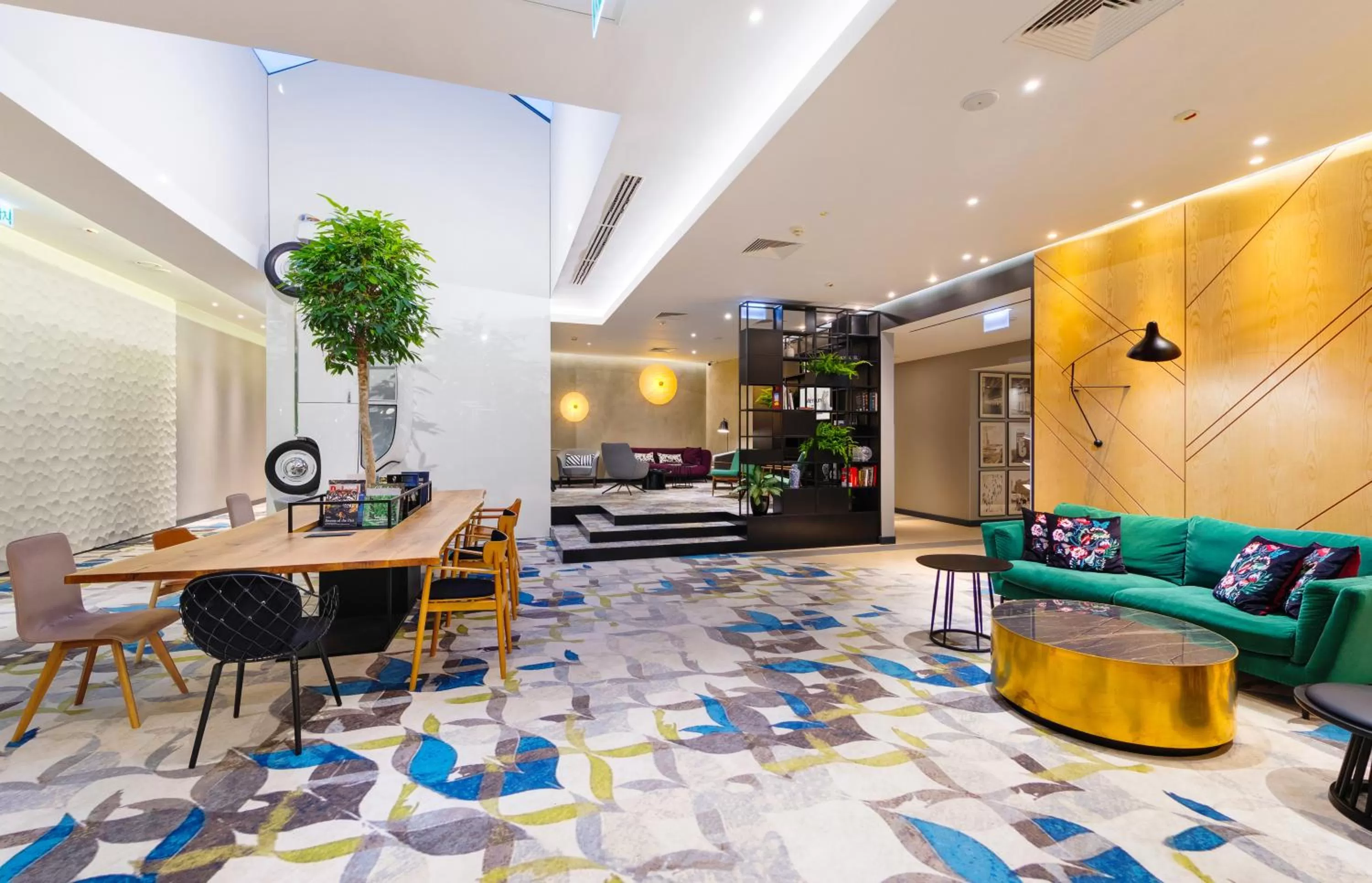 Lobby or reception in Mercure Warszawa Grand