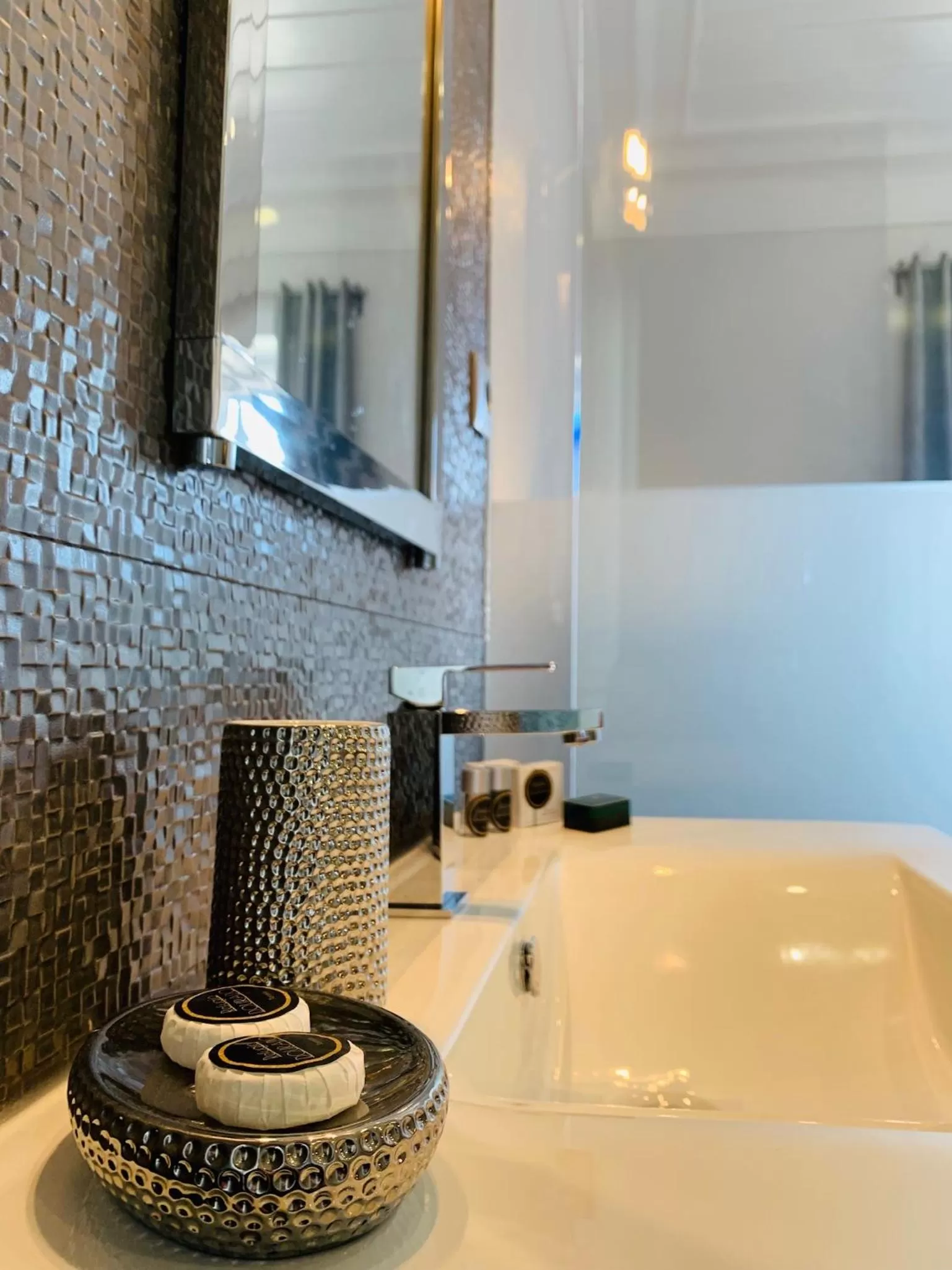 Bathroom in REFÚGIO DOURADO