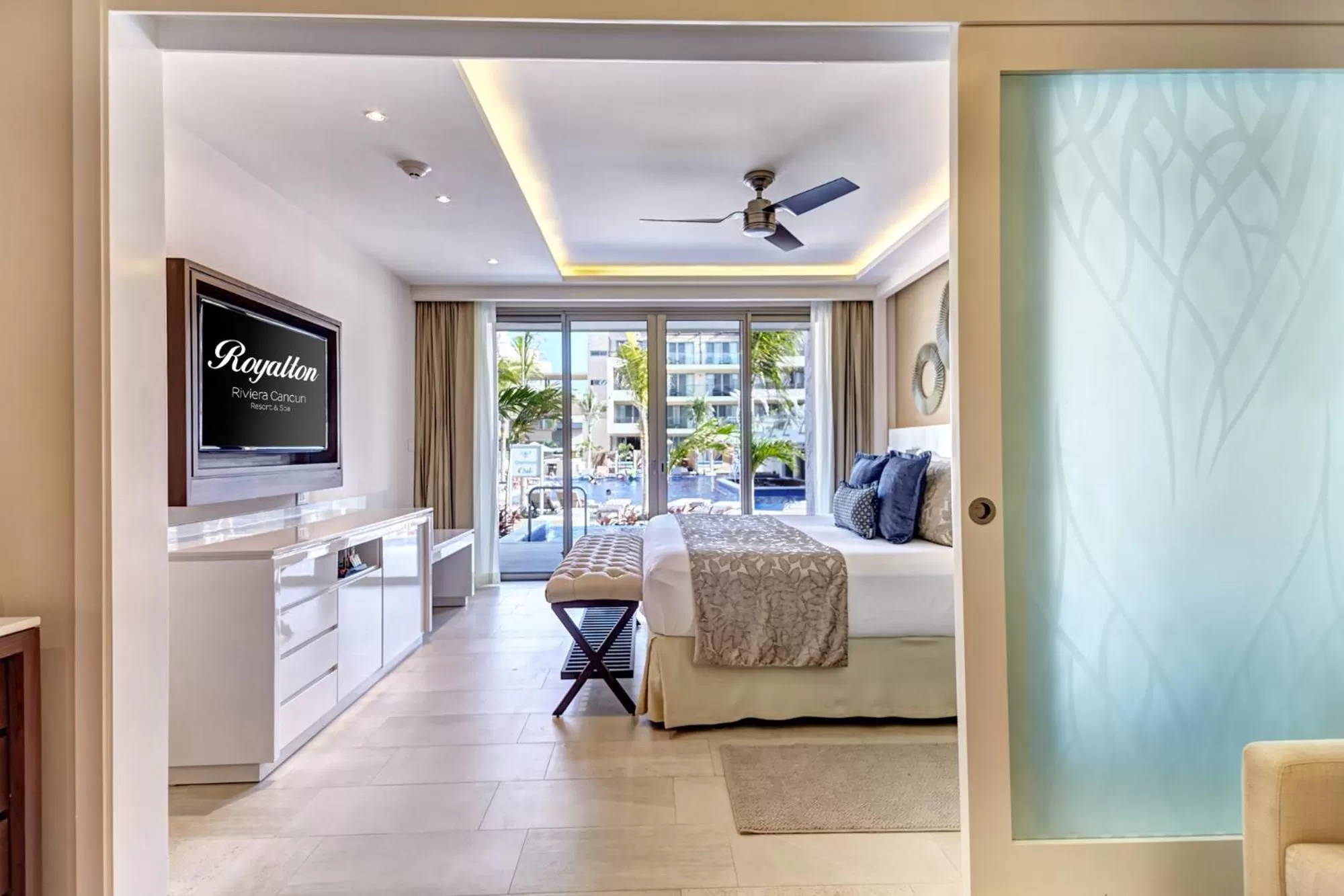 Luxury Junior Suite Swim Out in Royalton Riviera Cancun, An Autograph Collection All-Inclusive Resort & Casino