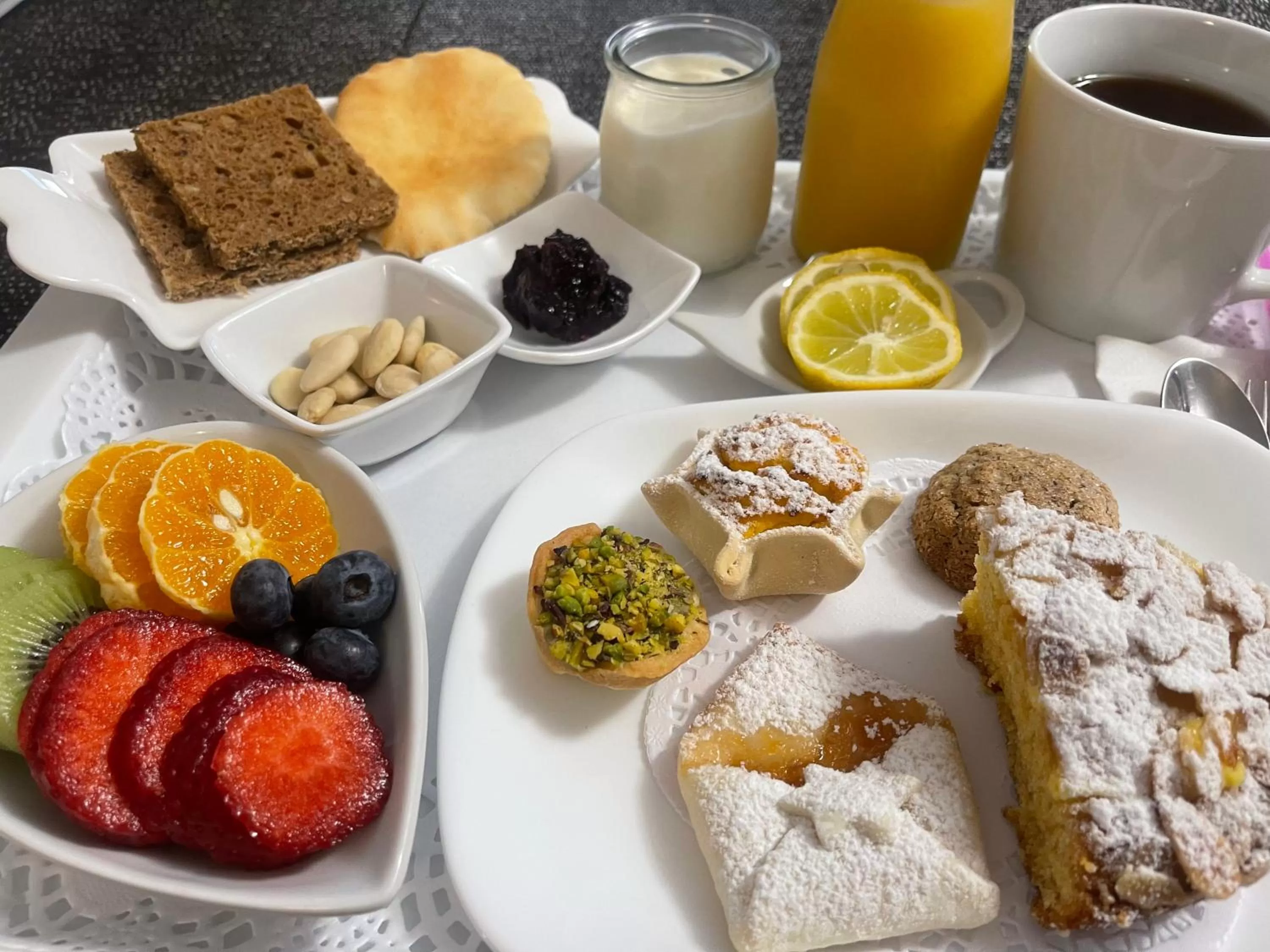 Food and drinks in B&B Mare Monti Miniere