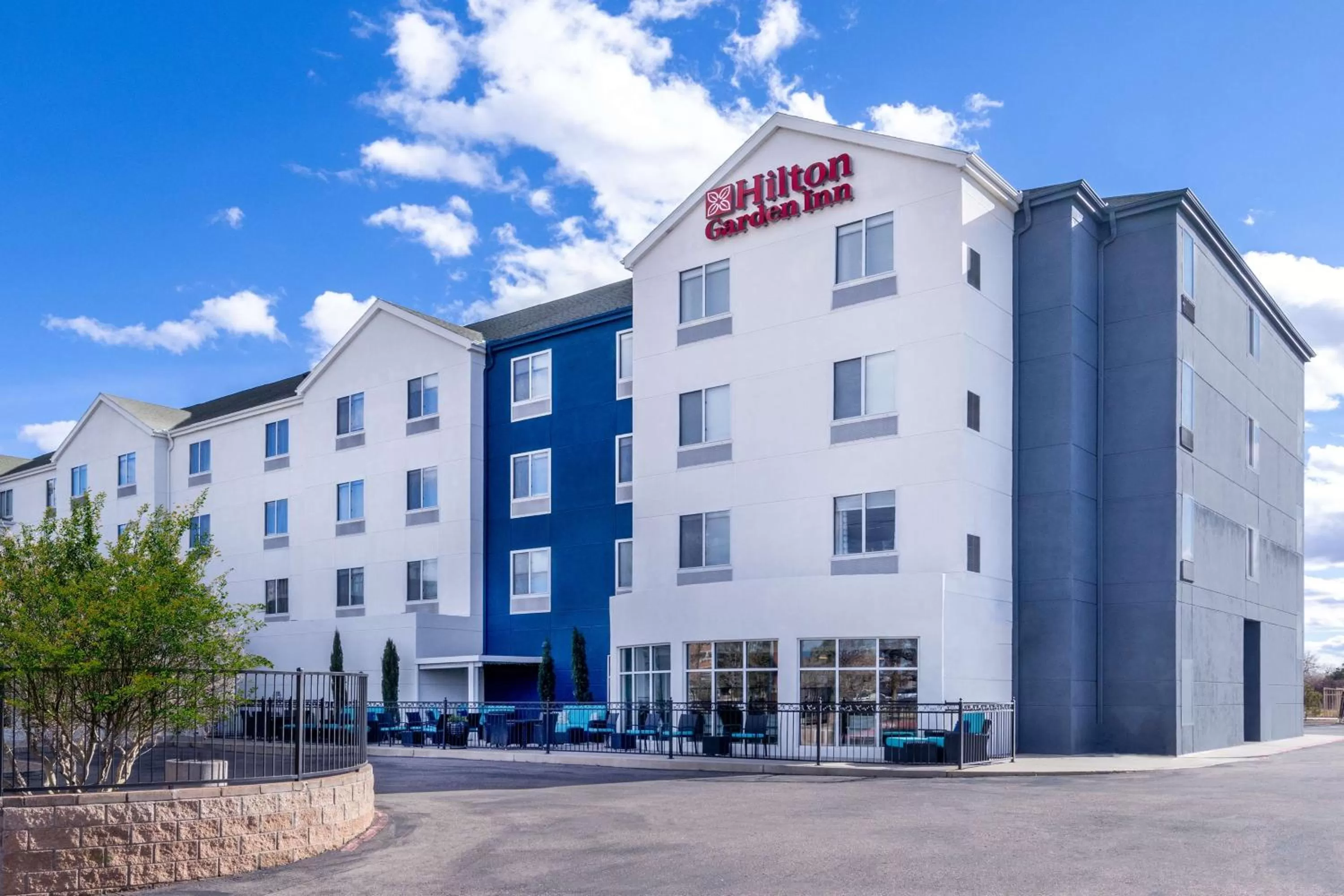 Property building in Hilton Garden Inn Albuquerque/Journal Center