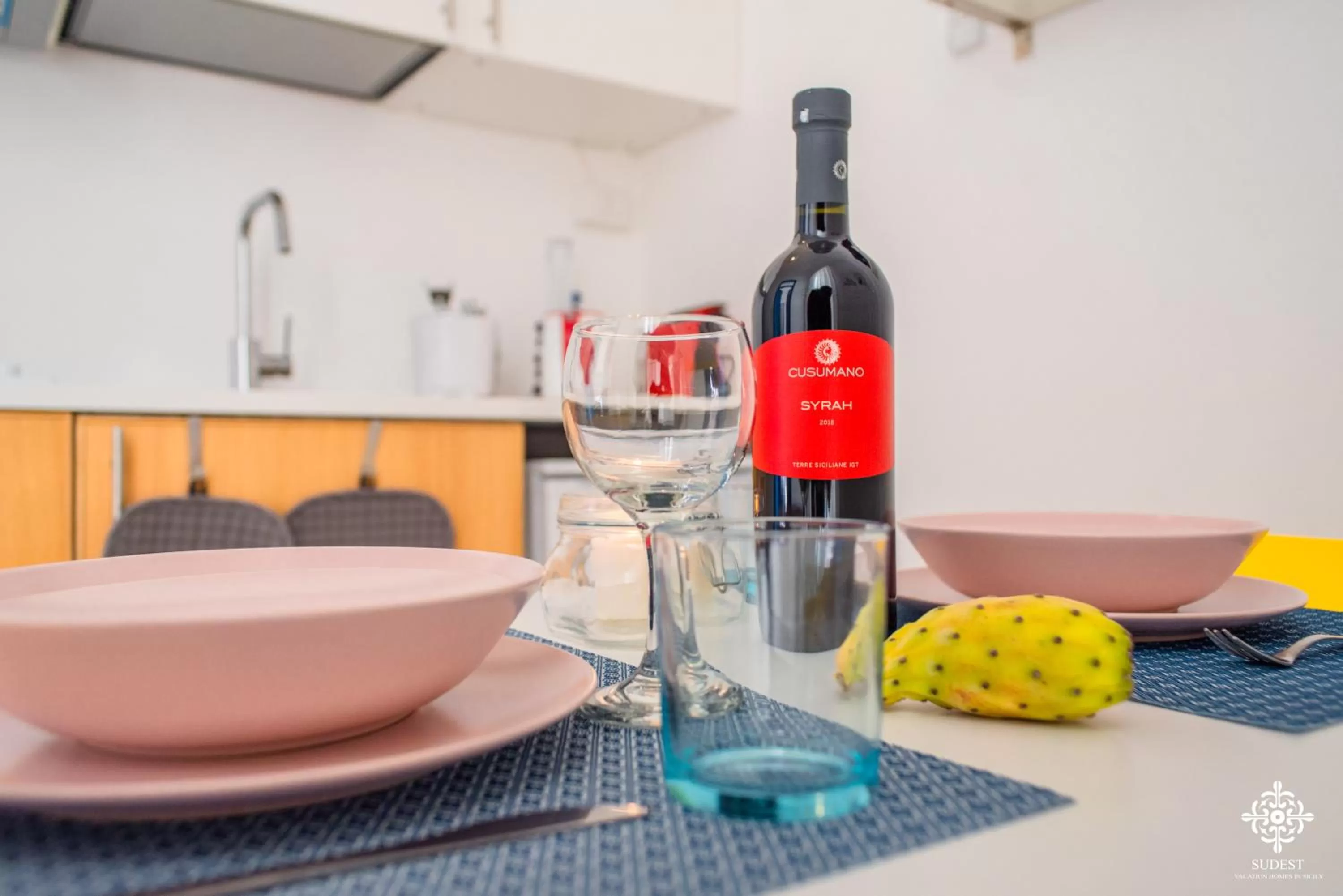 Dining area in LE 4 PERLE Apartments