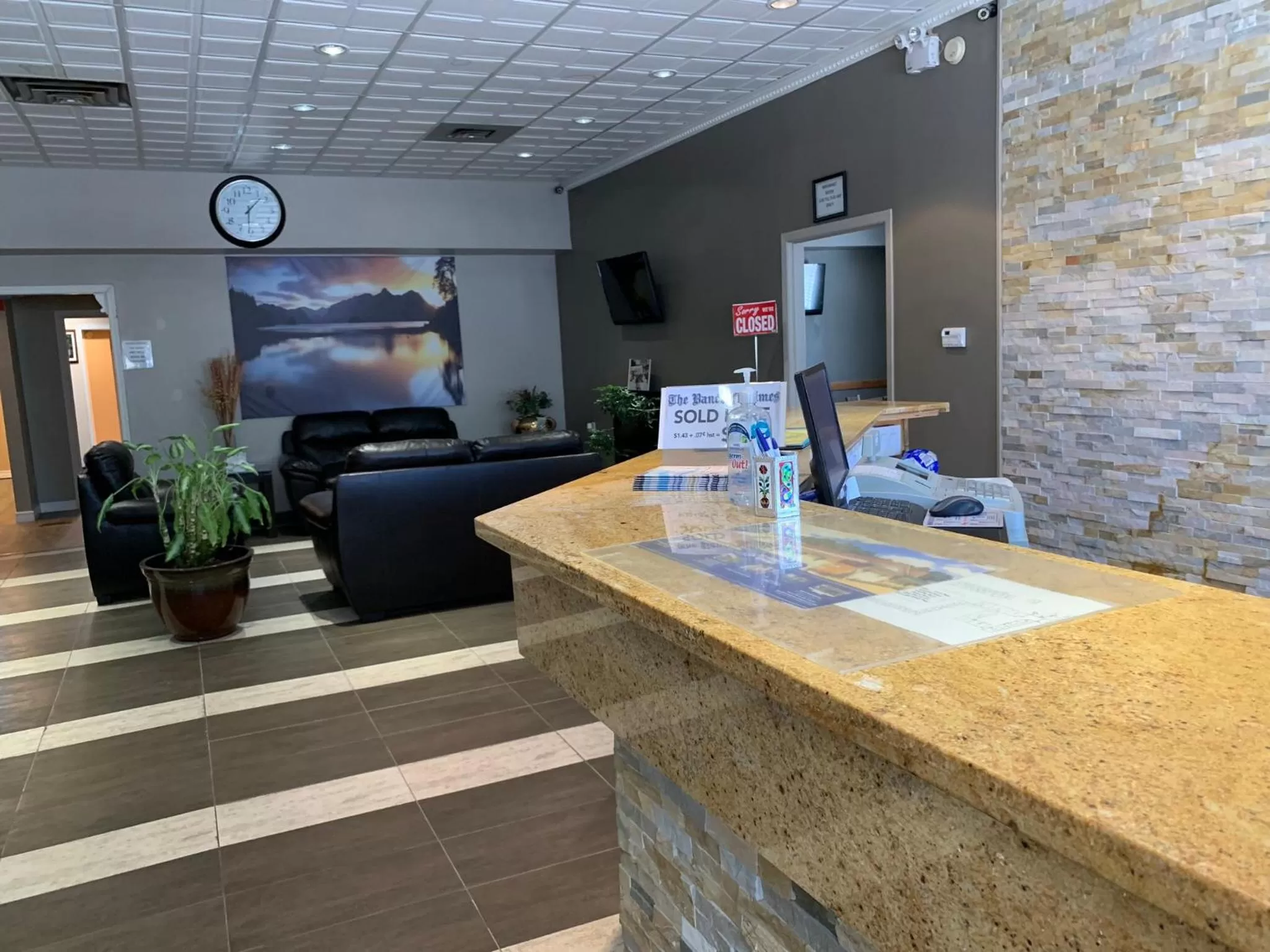 Lobby or reception in Sword Inn Bancroft