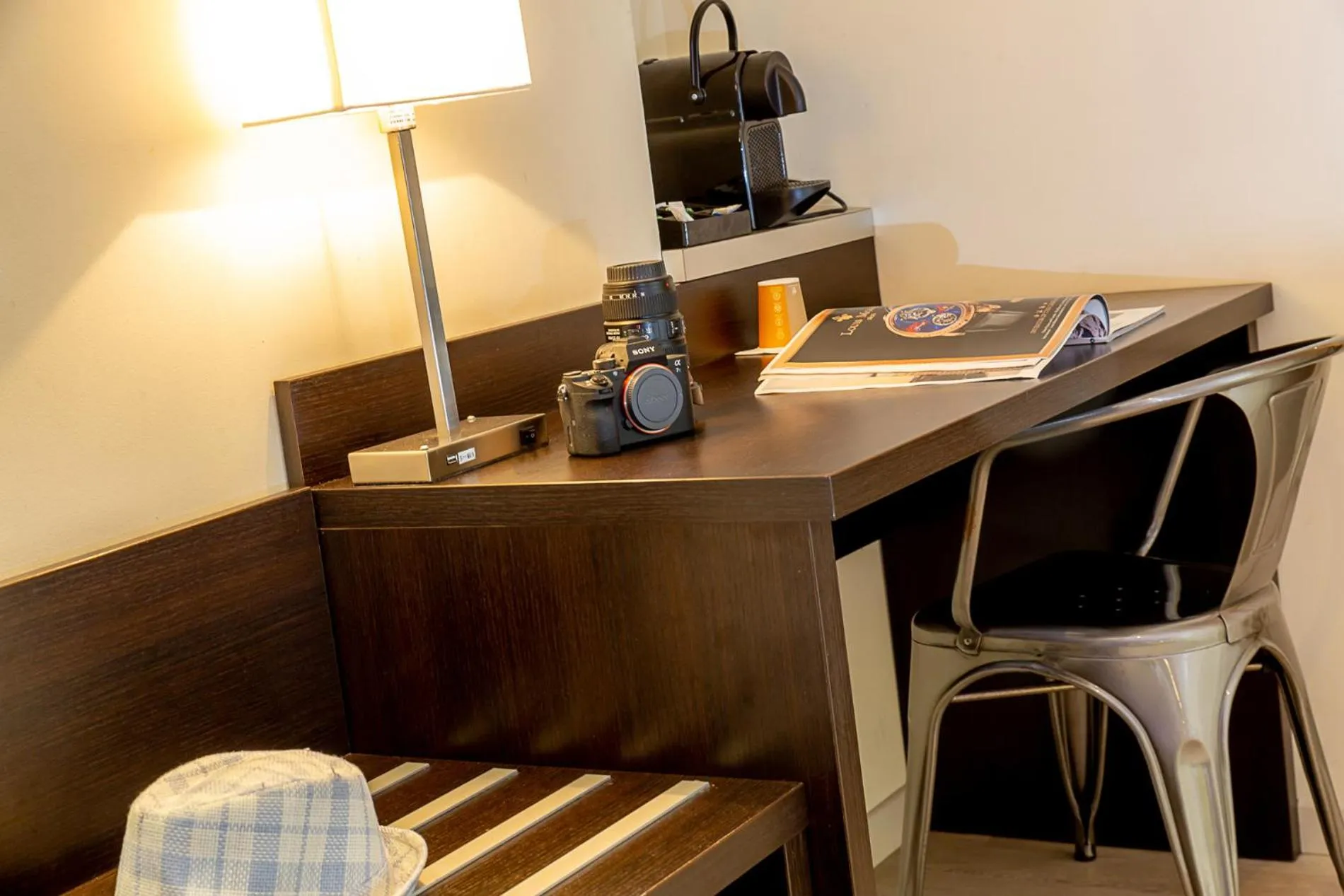 Coffee/tea facilities in Hotel Terminus Saint-Charles