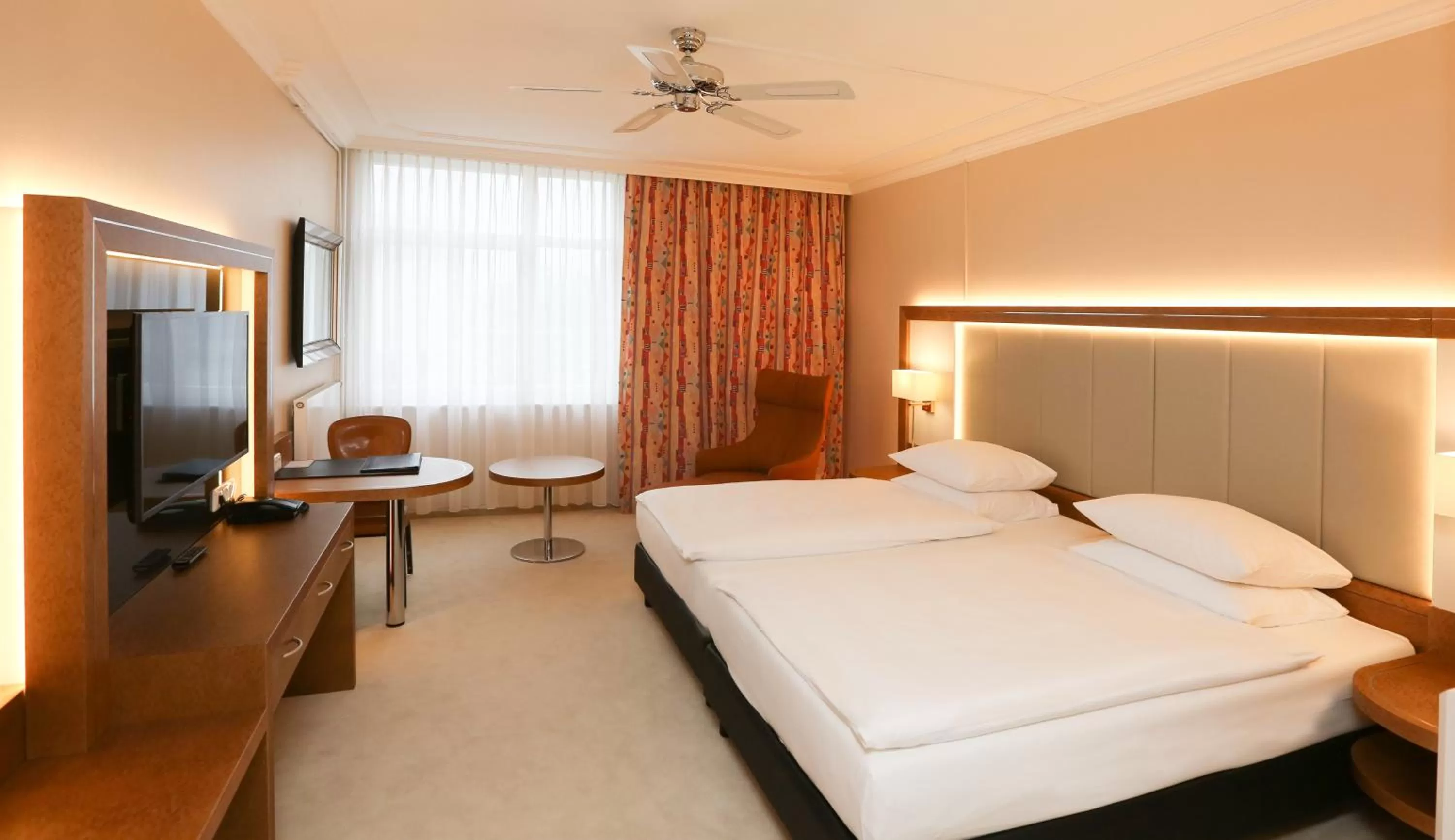 Photo of the whole room in Hotel La Strada