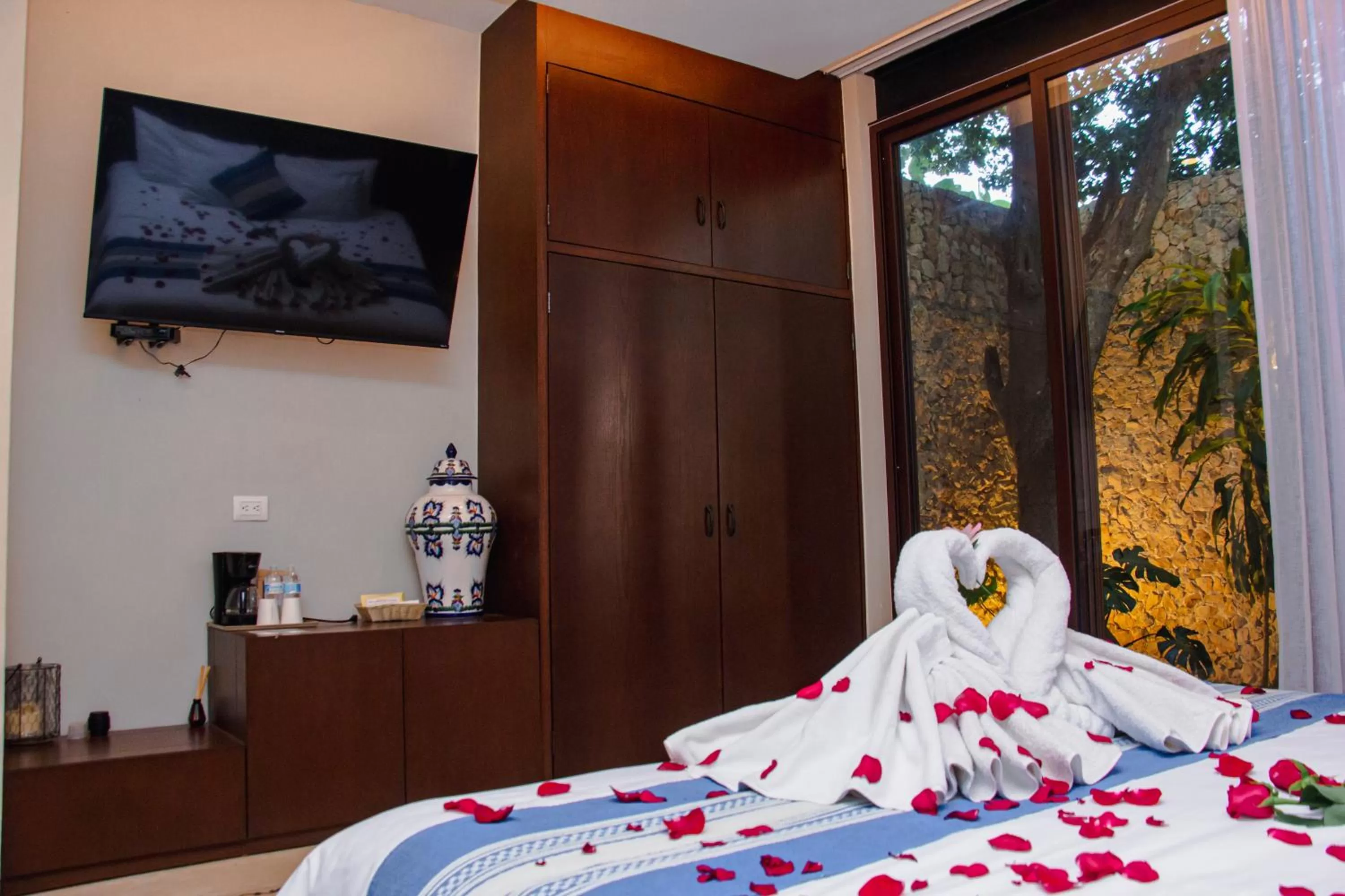 TV and multimedia, Bed in Hotel Marionetas