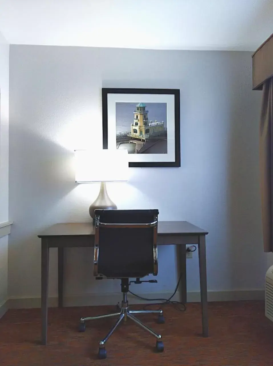 Queen Room with Bathtub - Disability Access/Non-Smoking in Best Western Plus Cypress Creek Queen Room with Bathtub - Disability Access/Non-Smoking in Best Western Plus Cypress Creek