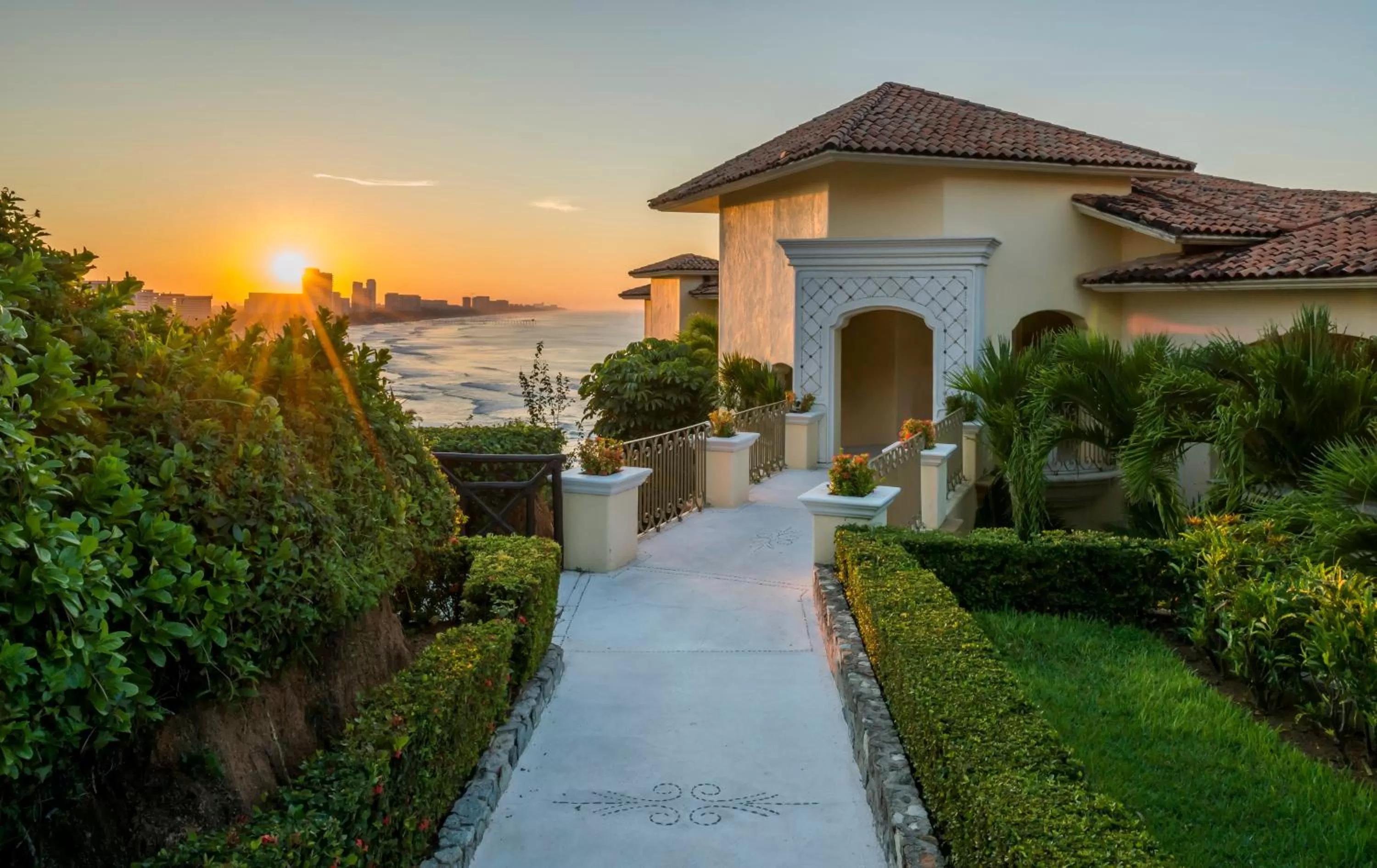 Property building in Quinta Real Acapulco