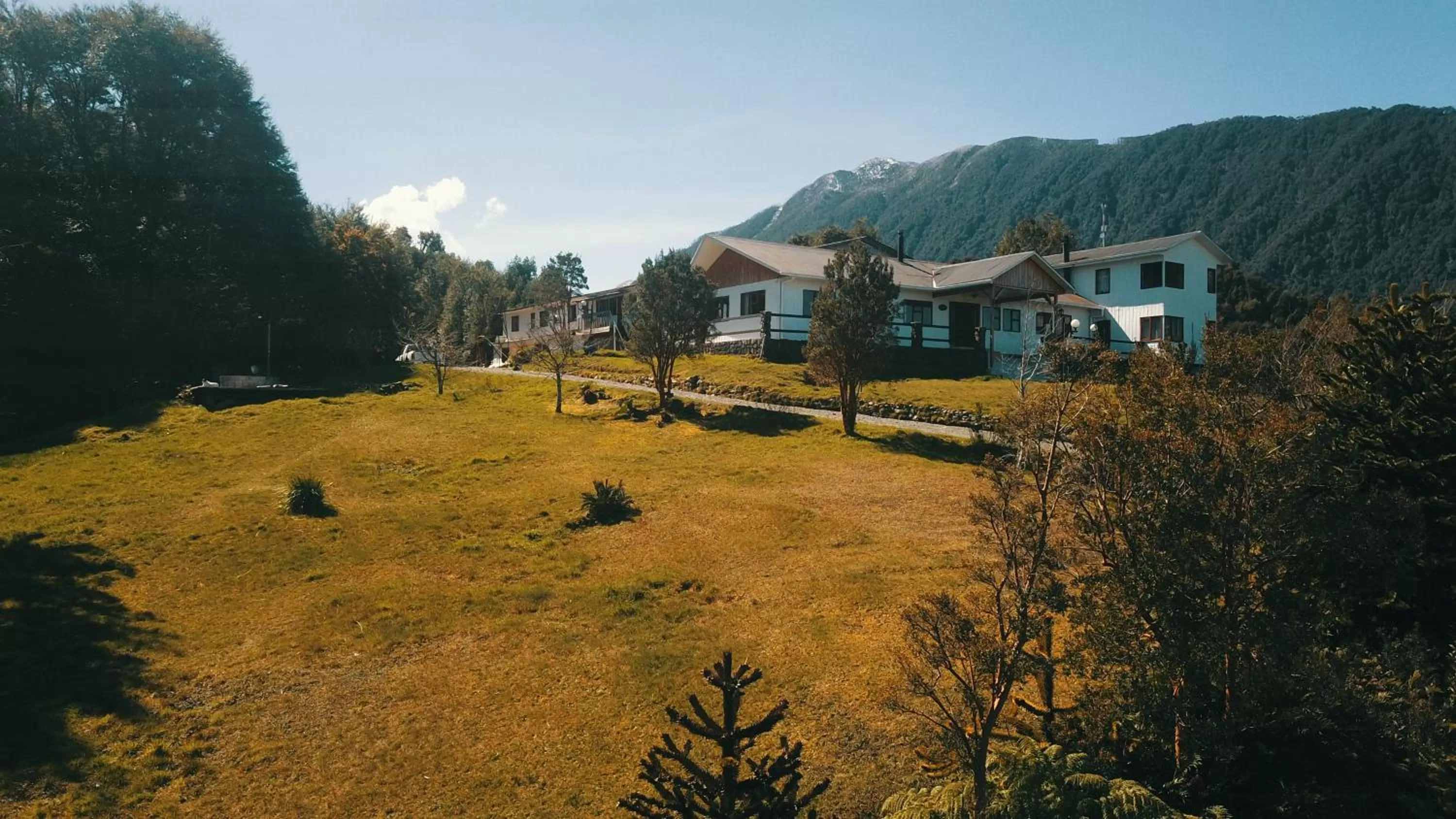 Property building in Hotel Mi Casa