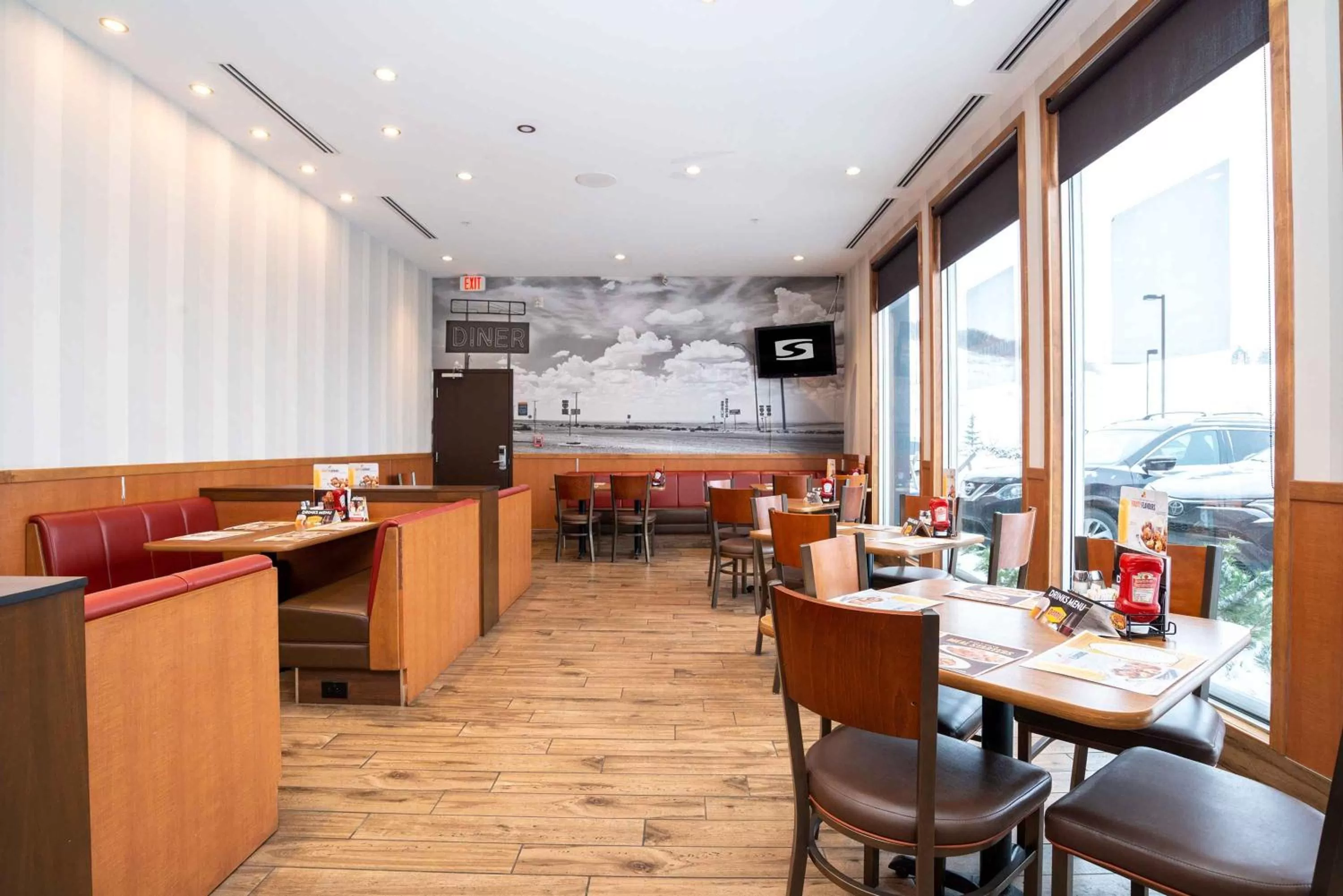 Breakfast in Sandman Hotel & Suites Calgary South