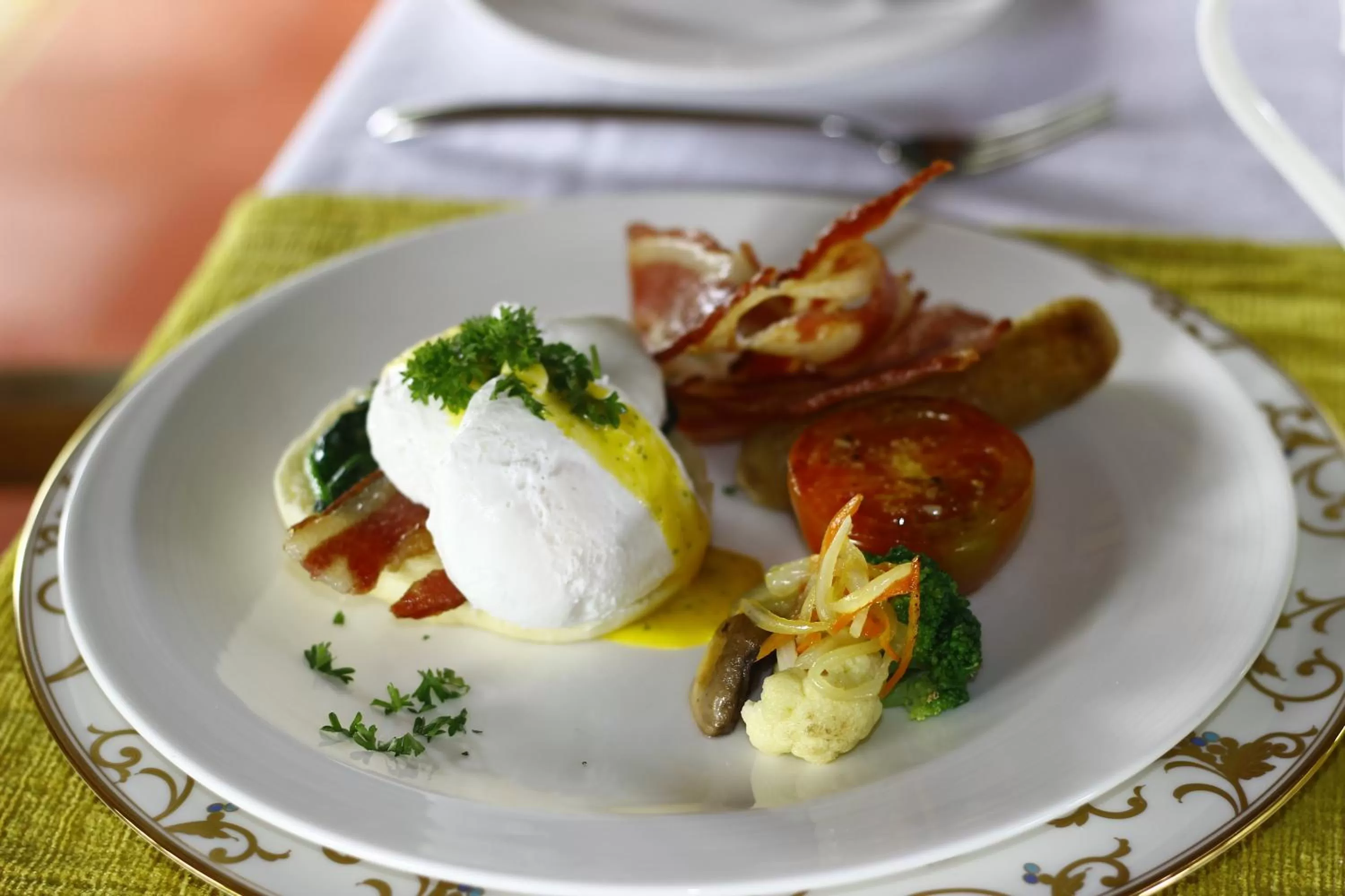 American breakfast in Dwaraka The Royal Villas