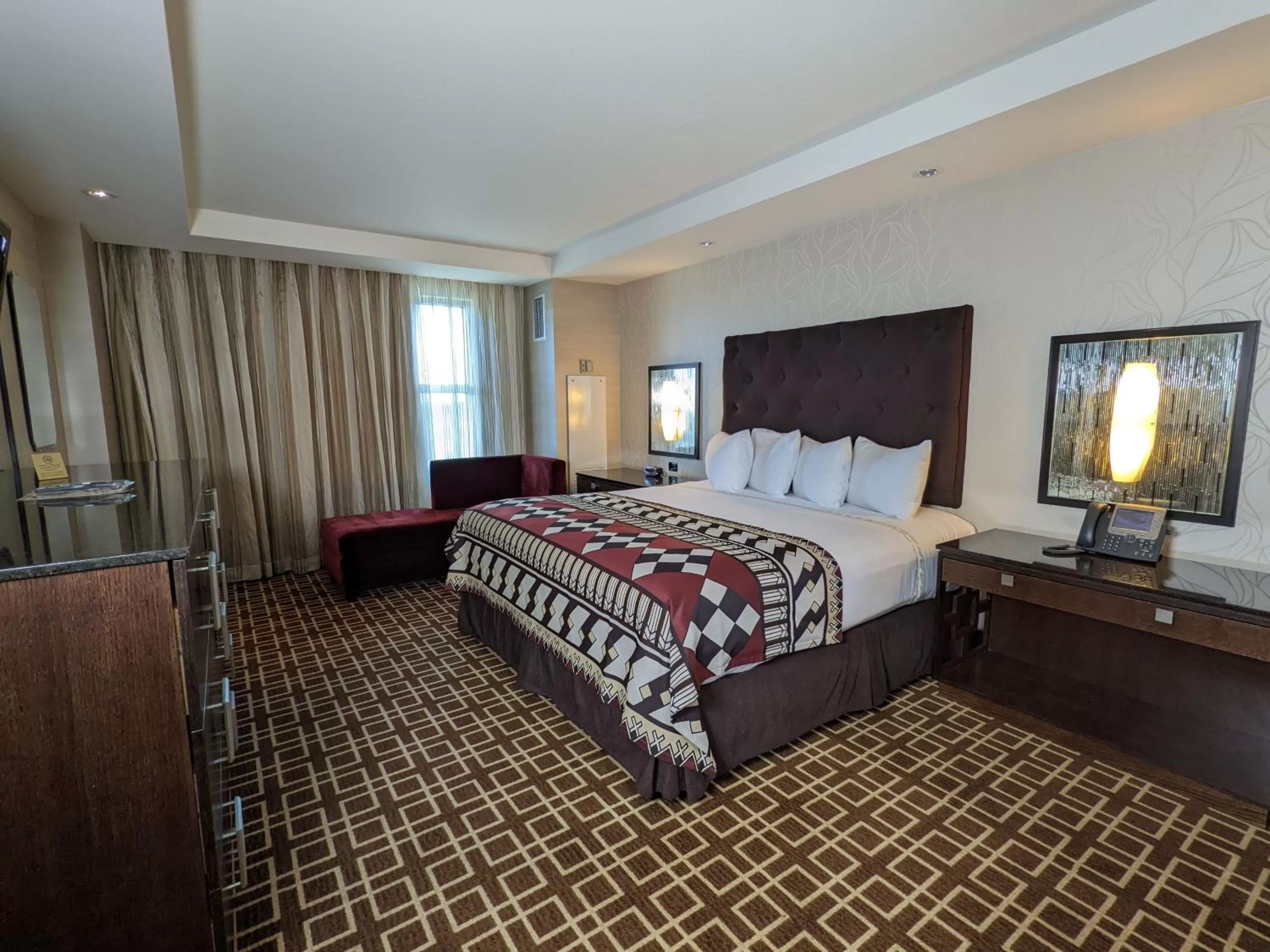 Bedroom, Bed in Miccosukee Casino & Resort