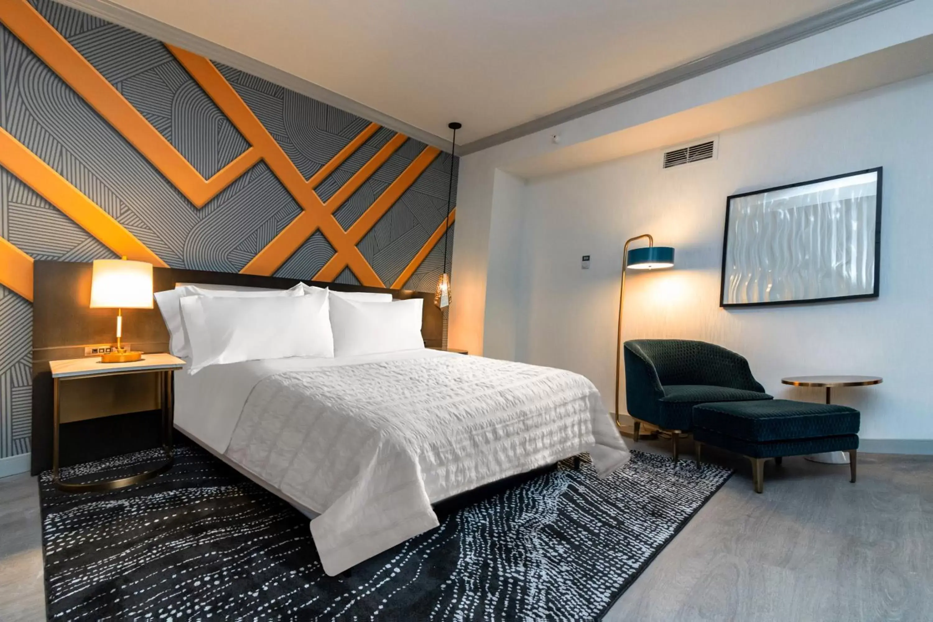 King Room in Le Méridien St. Louis Downtown King Room in Le Méridien St. Louis Downtown