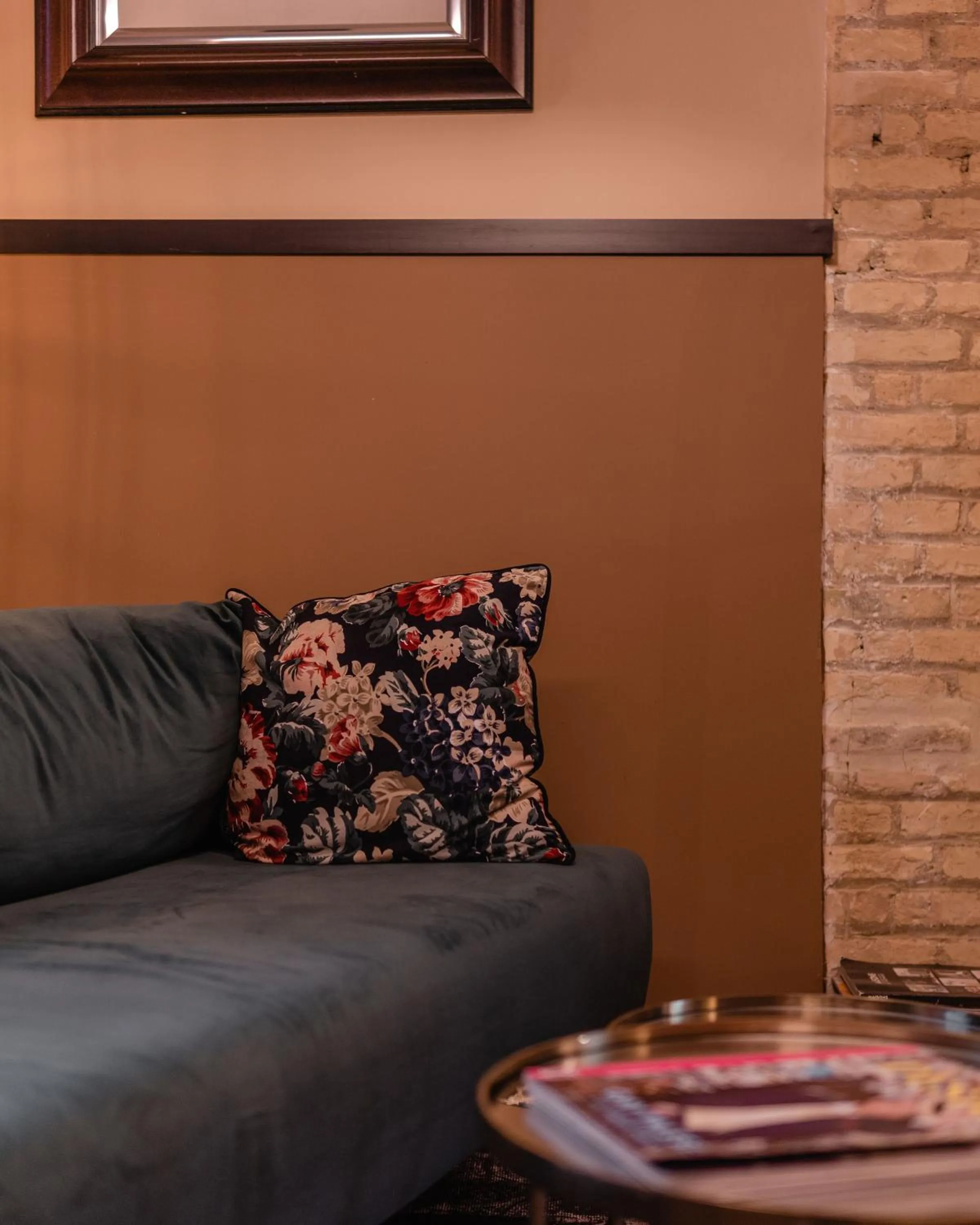 Living room in Hografic Hotel