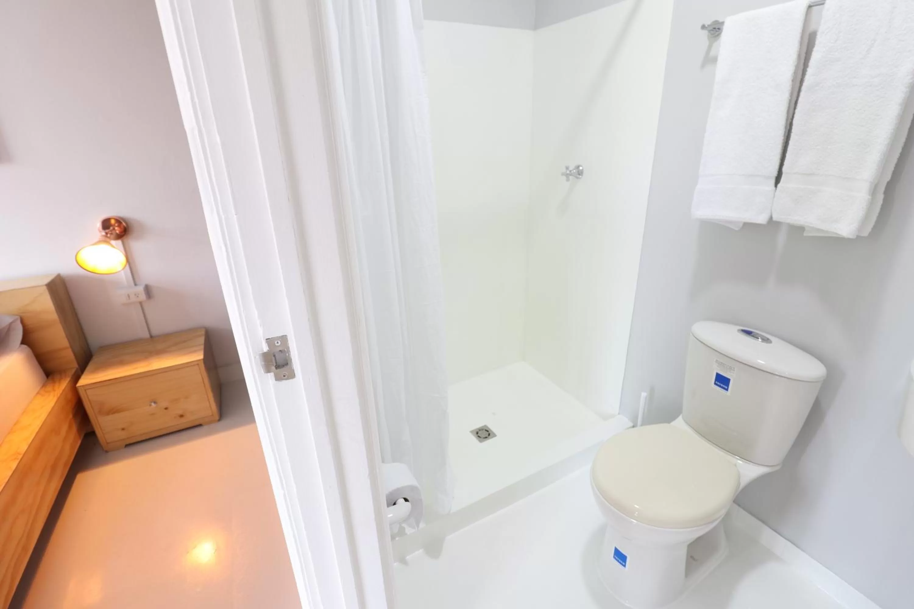 Bathroom in 554 Apartments