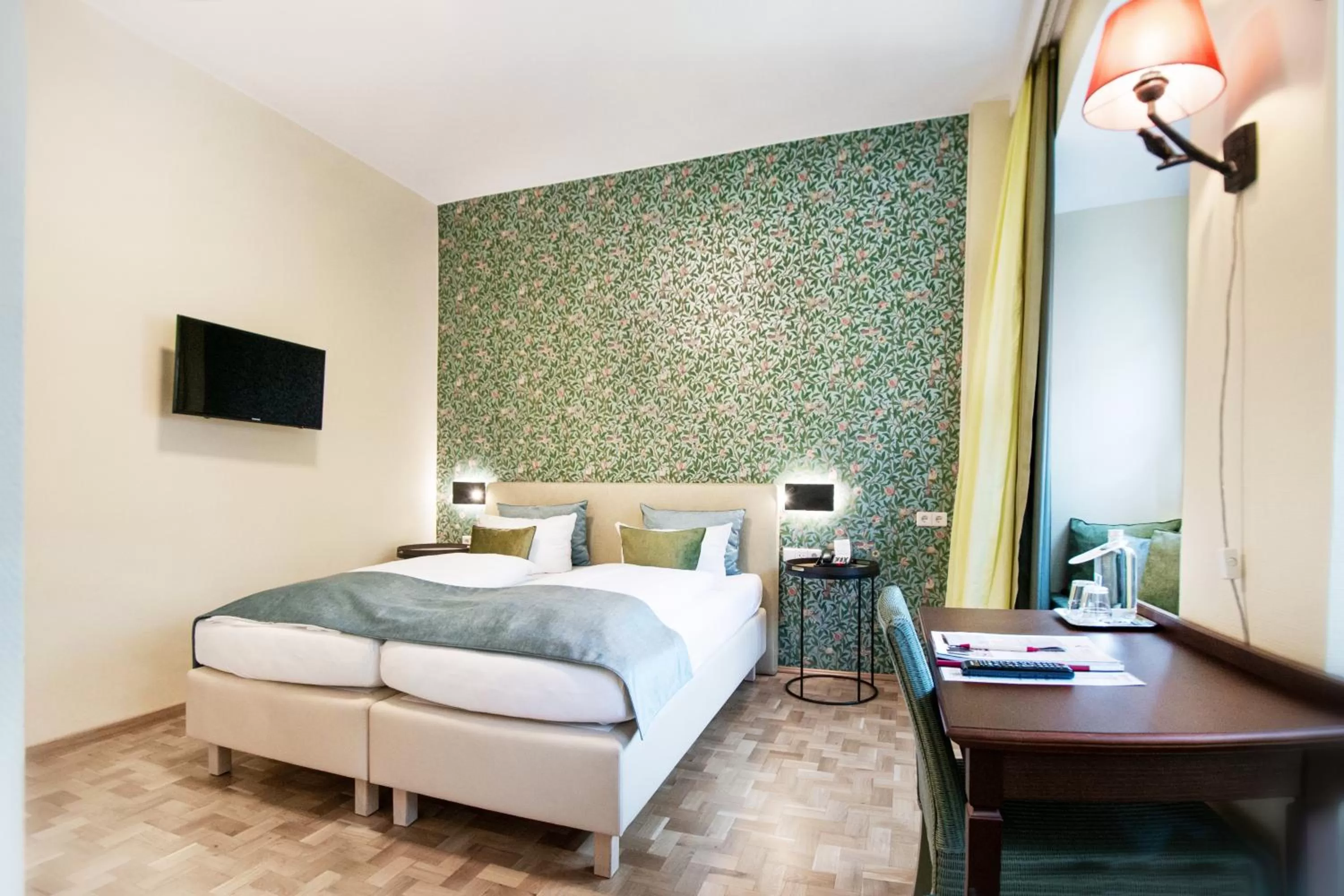 Photo of the whole room, Bed in Romantik Hotel Barbarossa