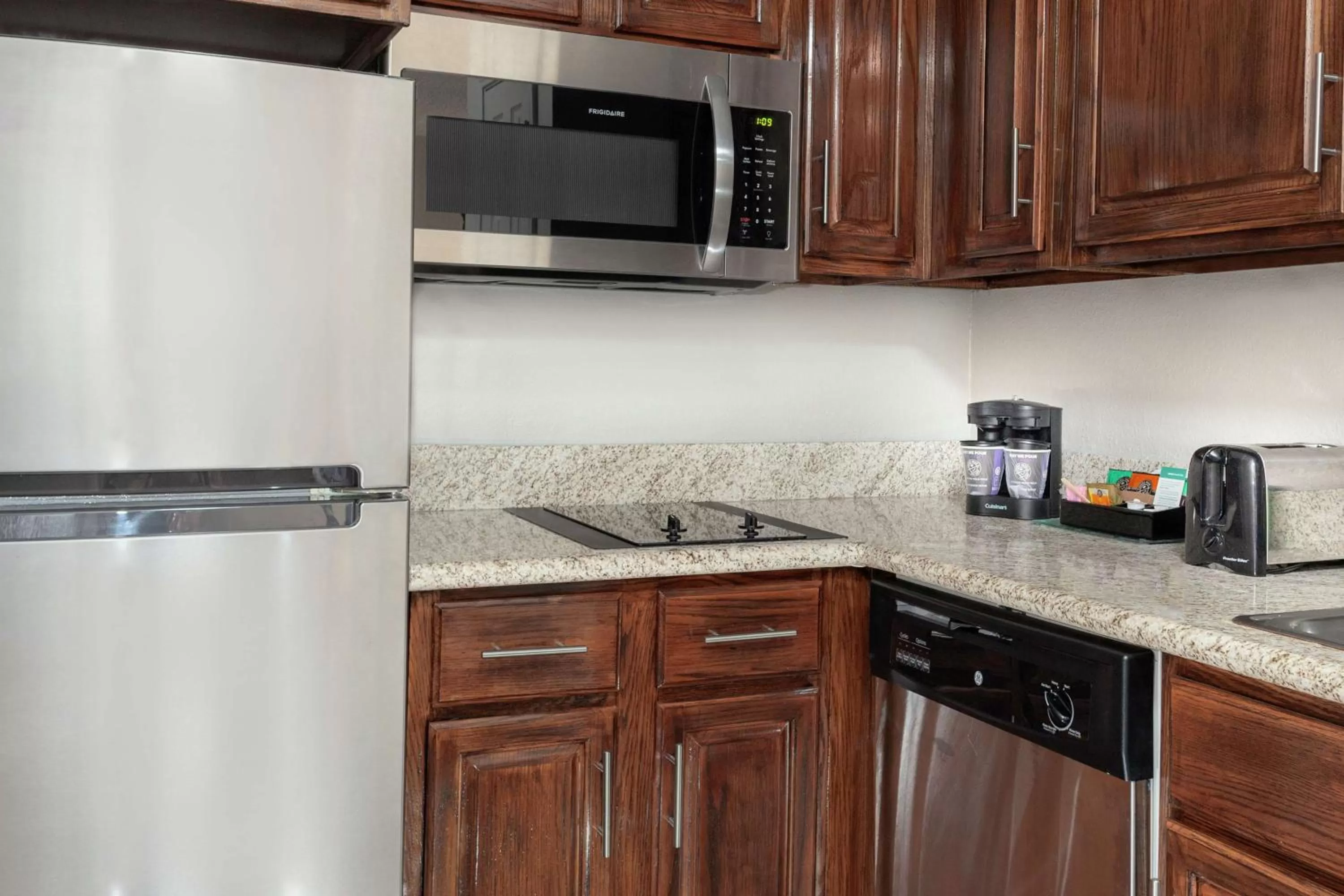 Kitchen or kitchenette in Homewood Suites by Hilton Dallas-Irving-Las Colinas
