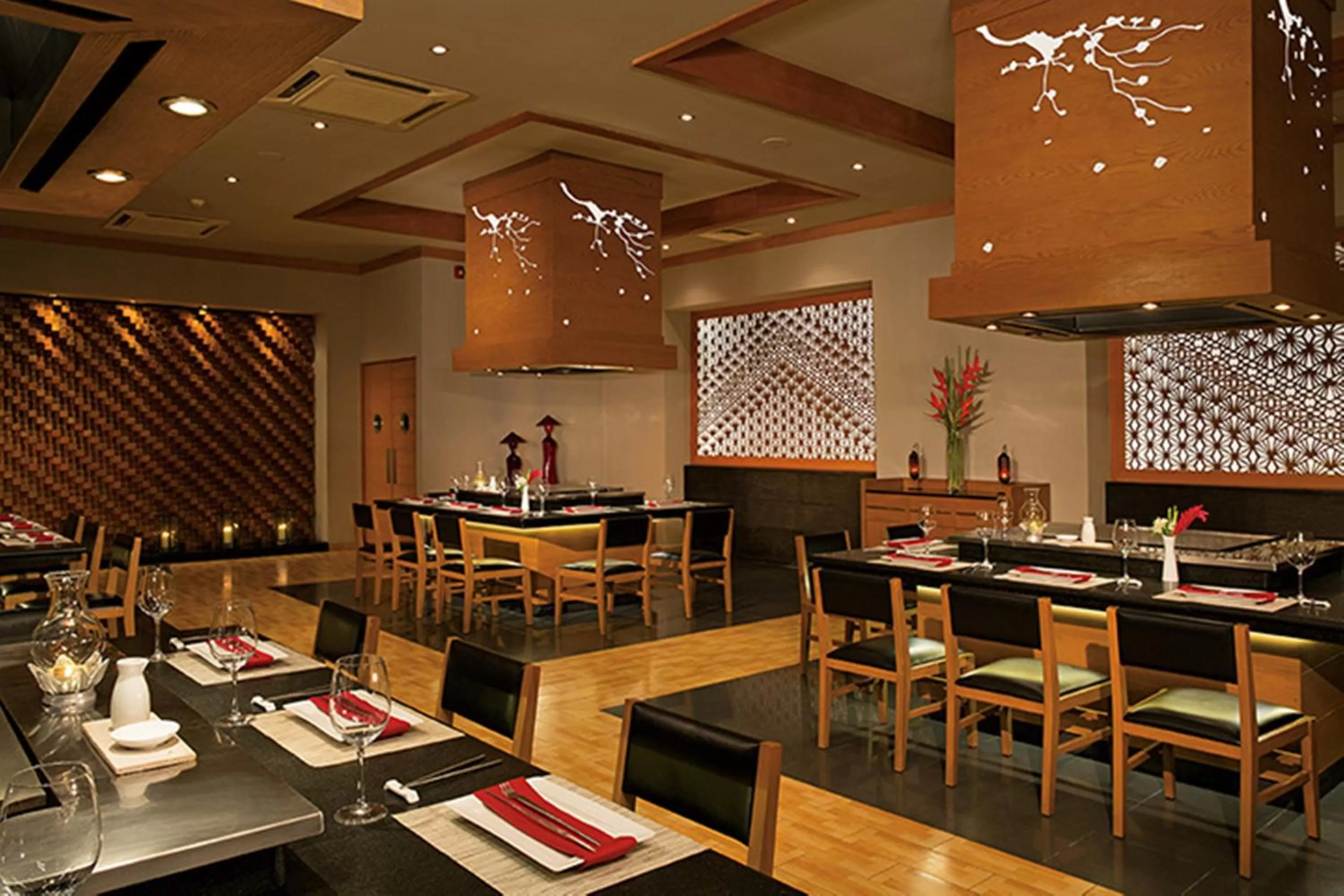 Restaurant/places to eat in Dreams Sapphire Resort & Spa