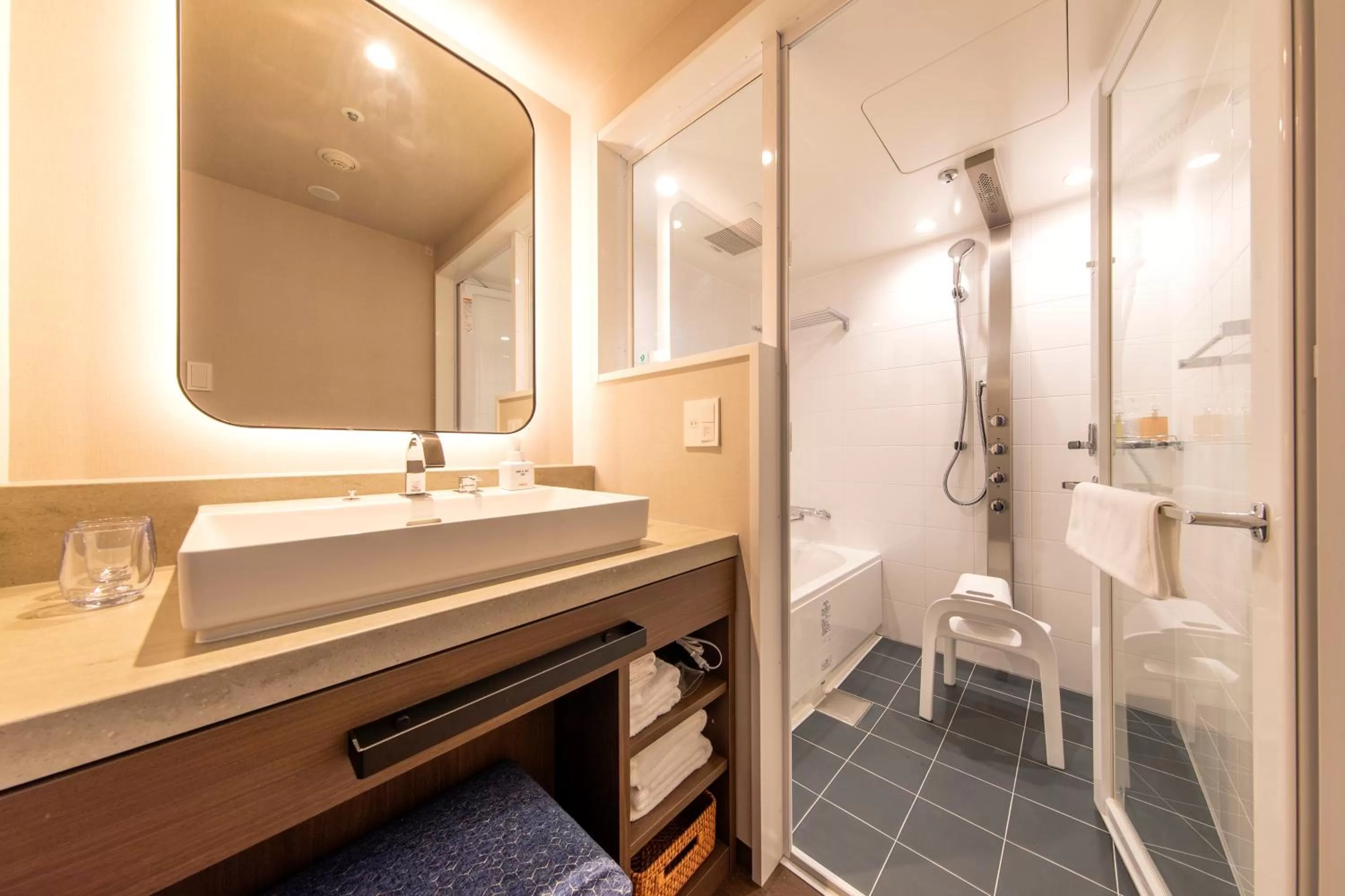 Shower in Hotel Forza Nagoya Sakae