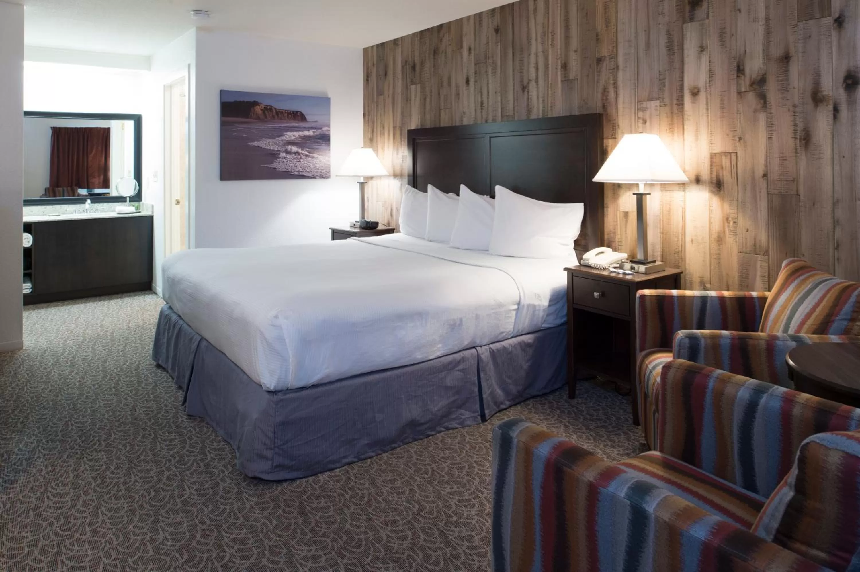 Photo of the whole room, Bed in Mission Inn