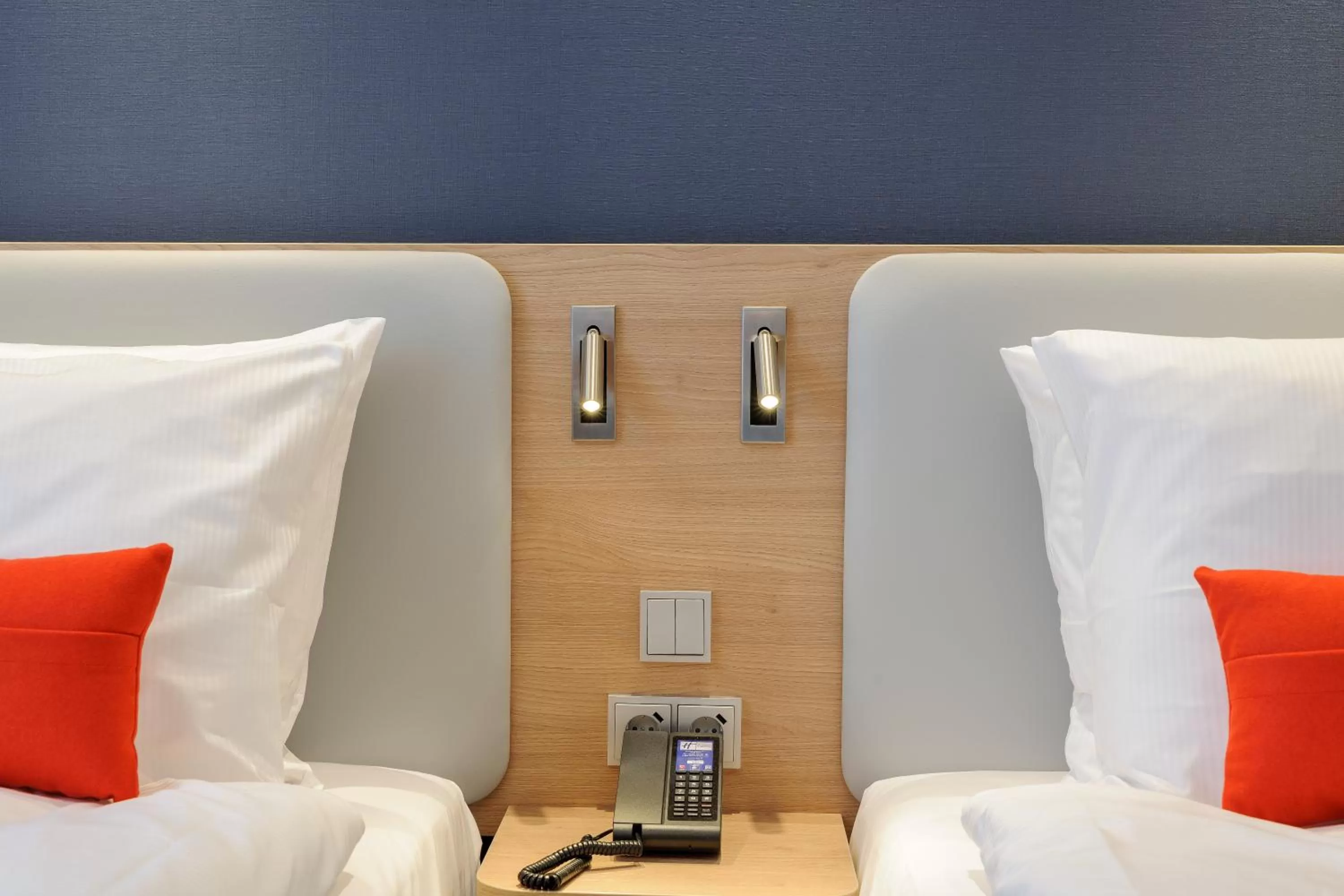Bedroom in Holiday Inn Express - Berlin - Alexanderplatz by IHG