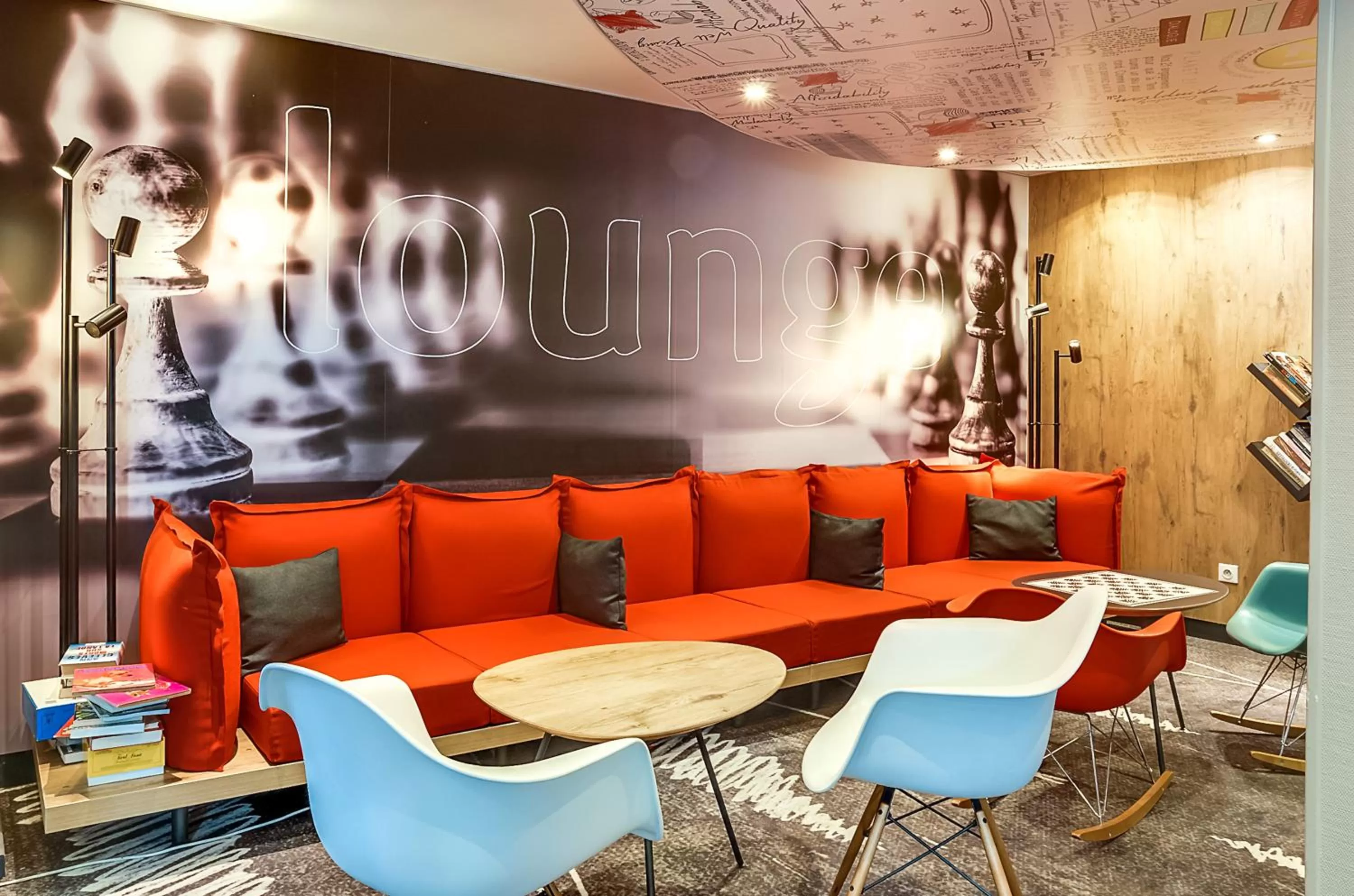 Living room in ibis Salon de Provence