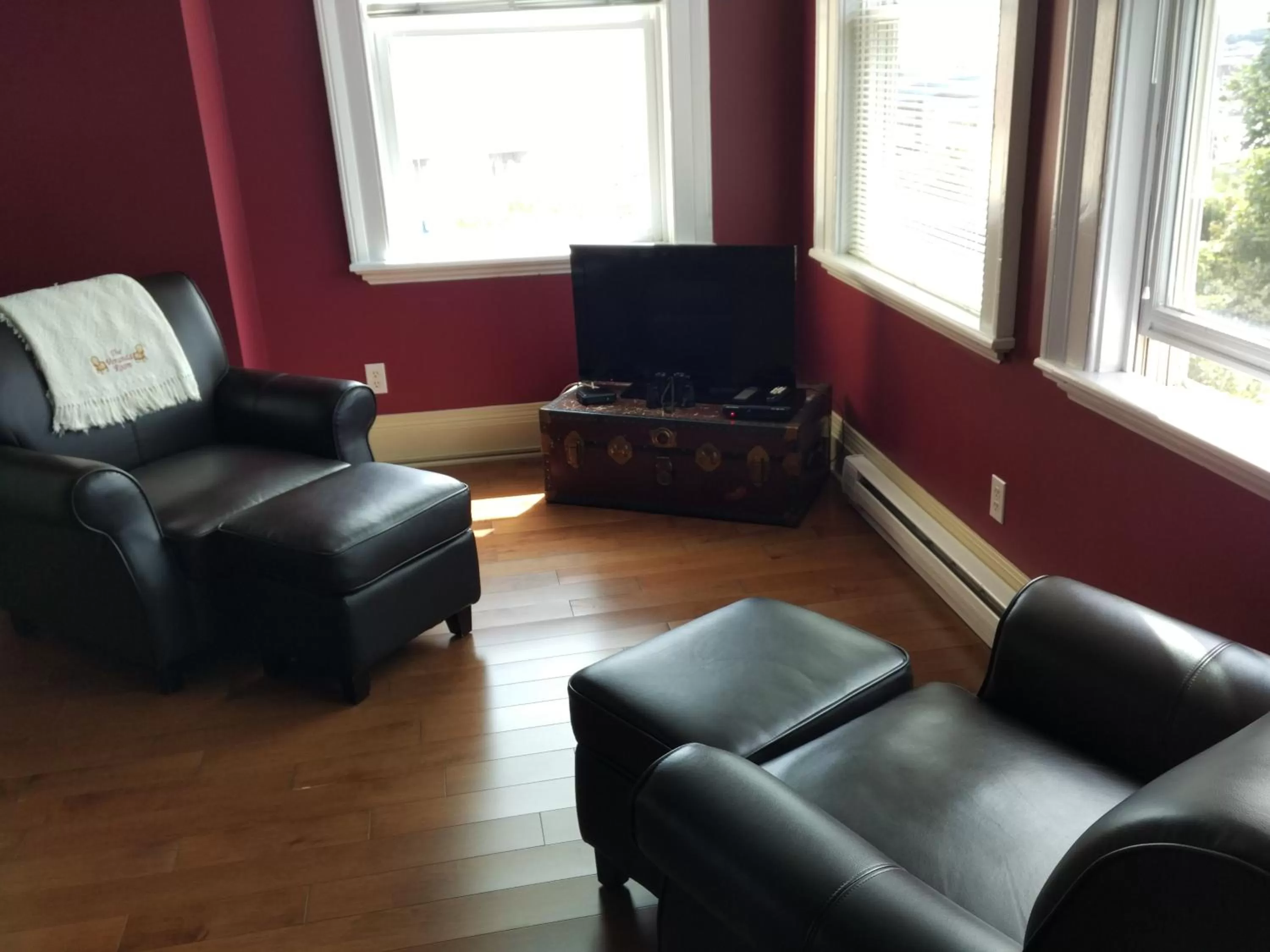 Seating area in Homeport Historic B&B