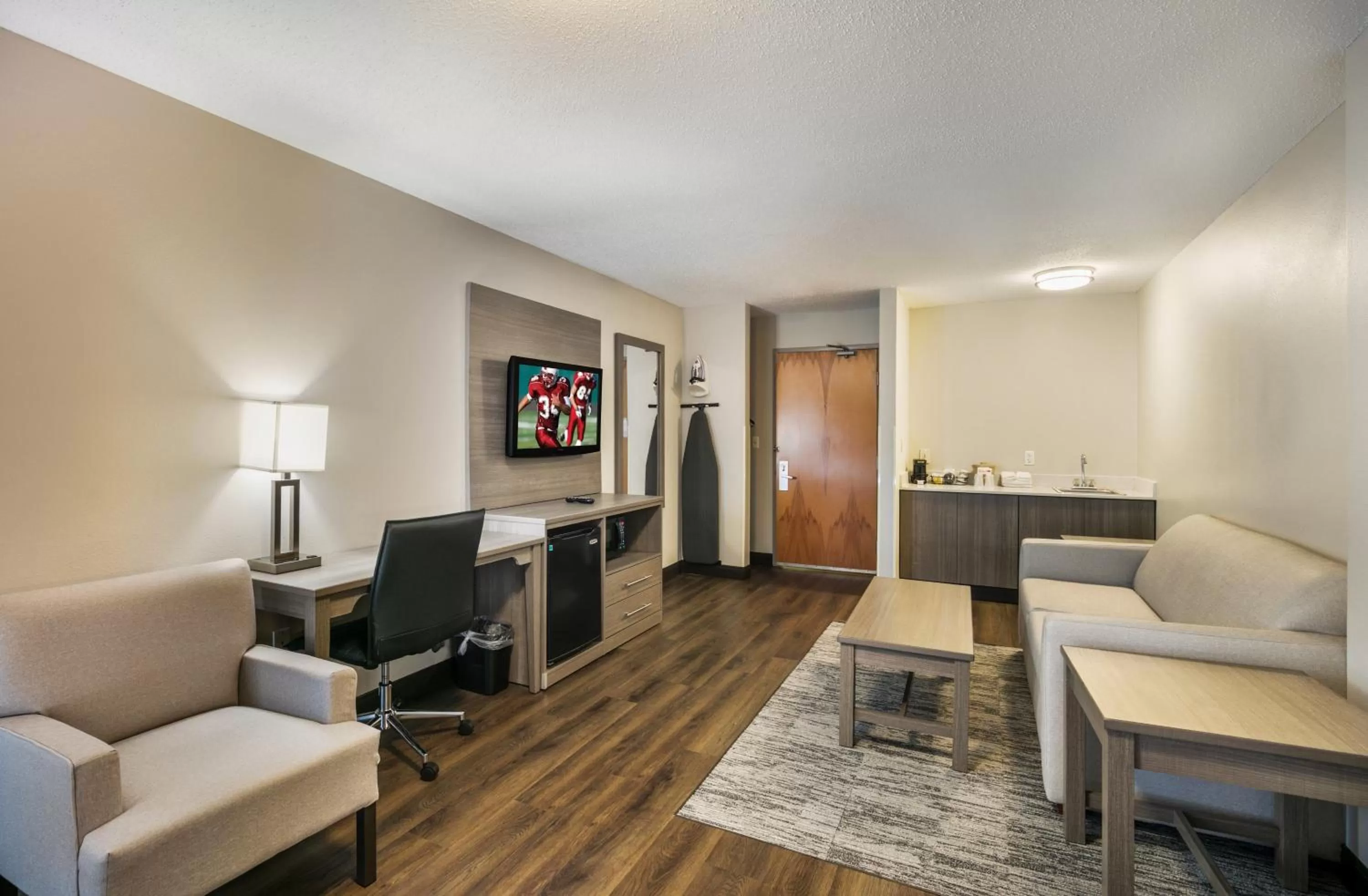 Photo of the whole room in Red Roof Inn PLUS+ Boston - Logan