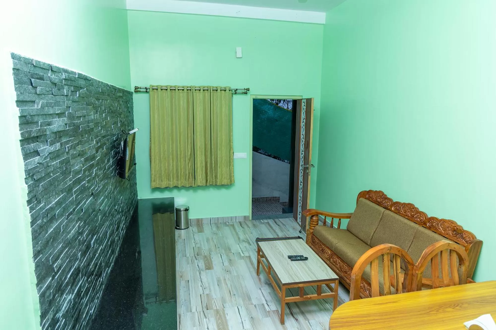 Lobby or reception in FabExpress RMK Nest - Nr Chettiar Park