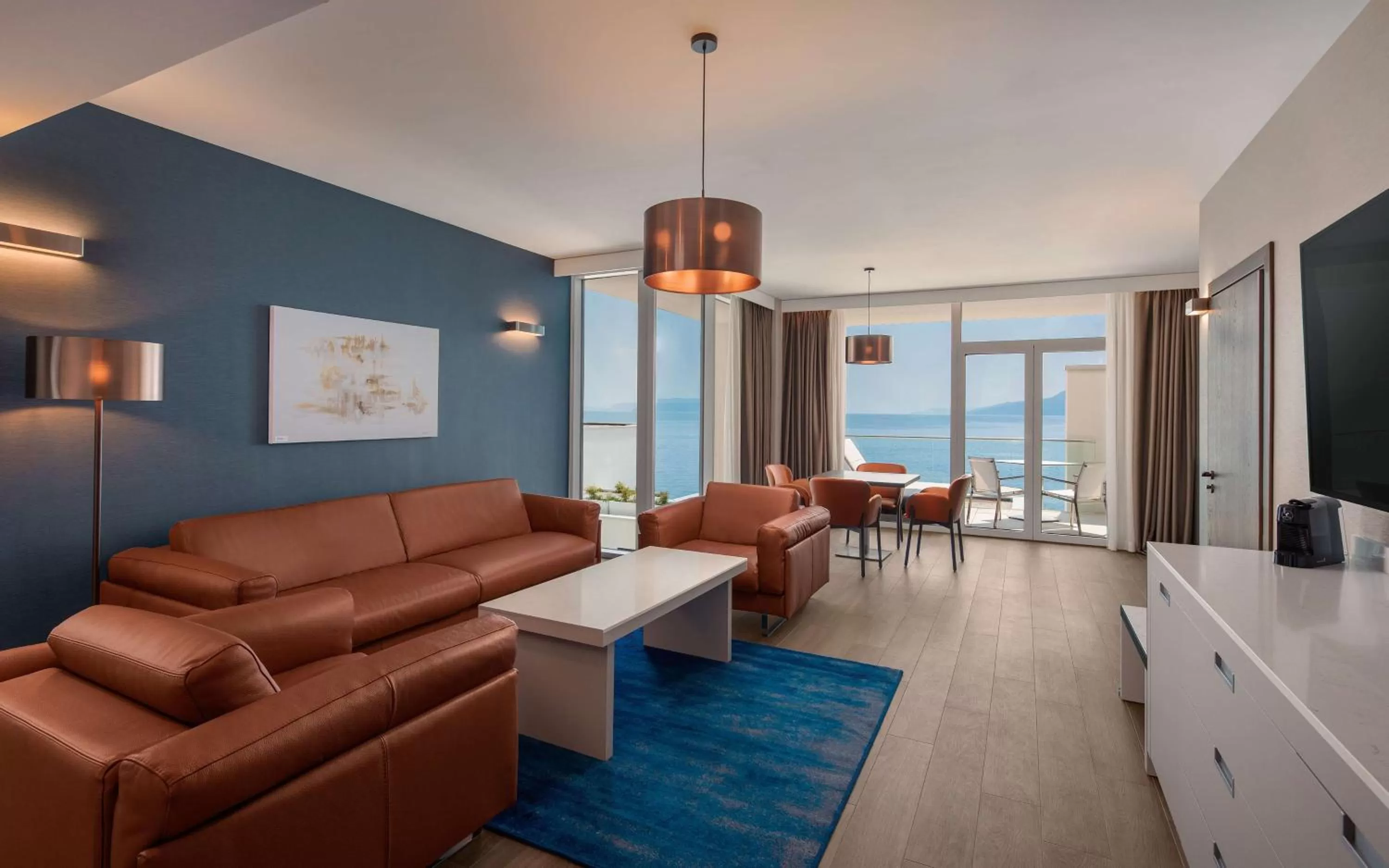 King Deluxe One-Bedroom Villa Suite Sea View in Hilton Rijeka Costabella Beach Resort And Spa