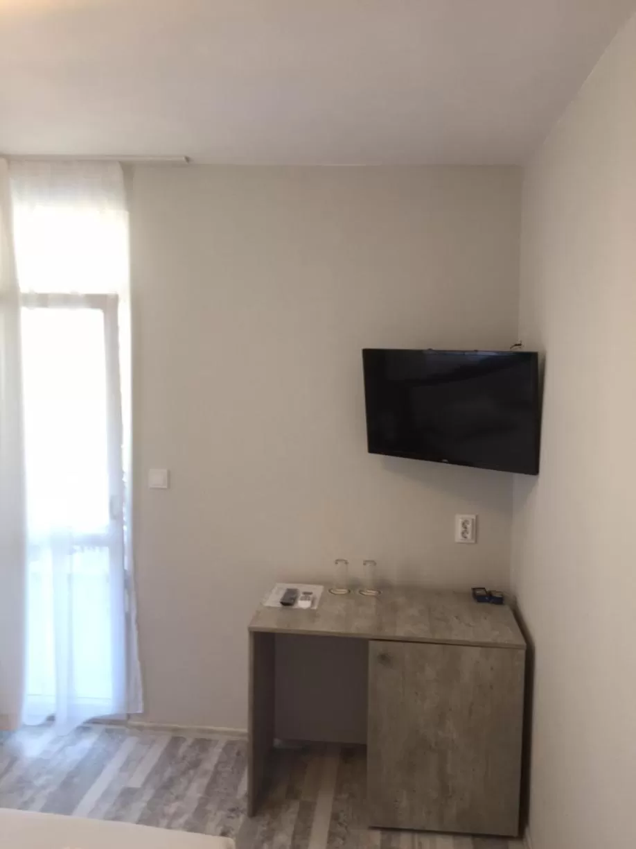 TV/Entertainment Center in Family Hotel Malibu