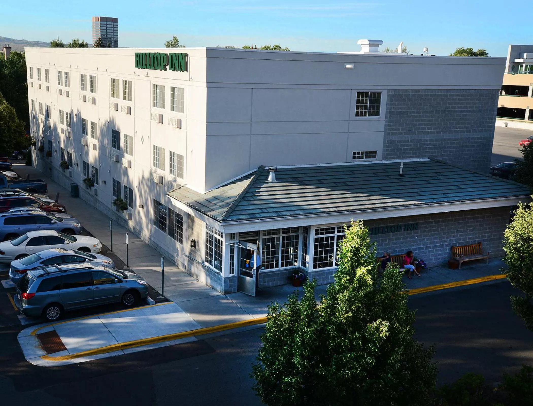 Facade/entrance in Hilltop Inn by Riversage